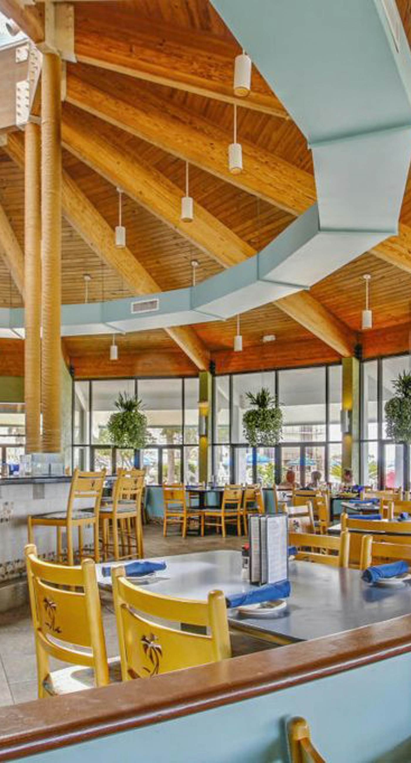 Golf lover's getaway with pool & hot tub, open layout, smart TVs, & full kitchen