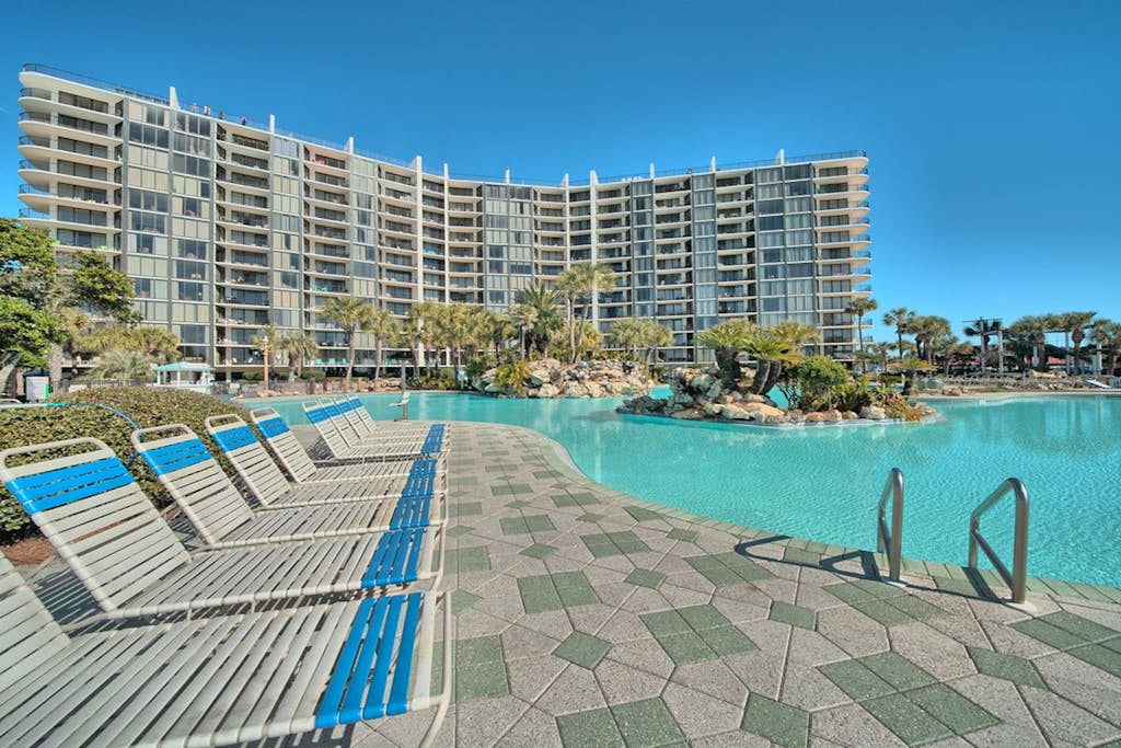 Edgewater Golf Villas  #1506