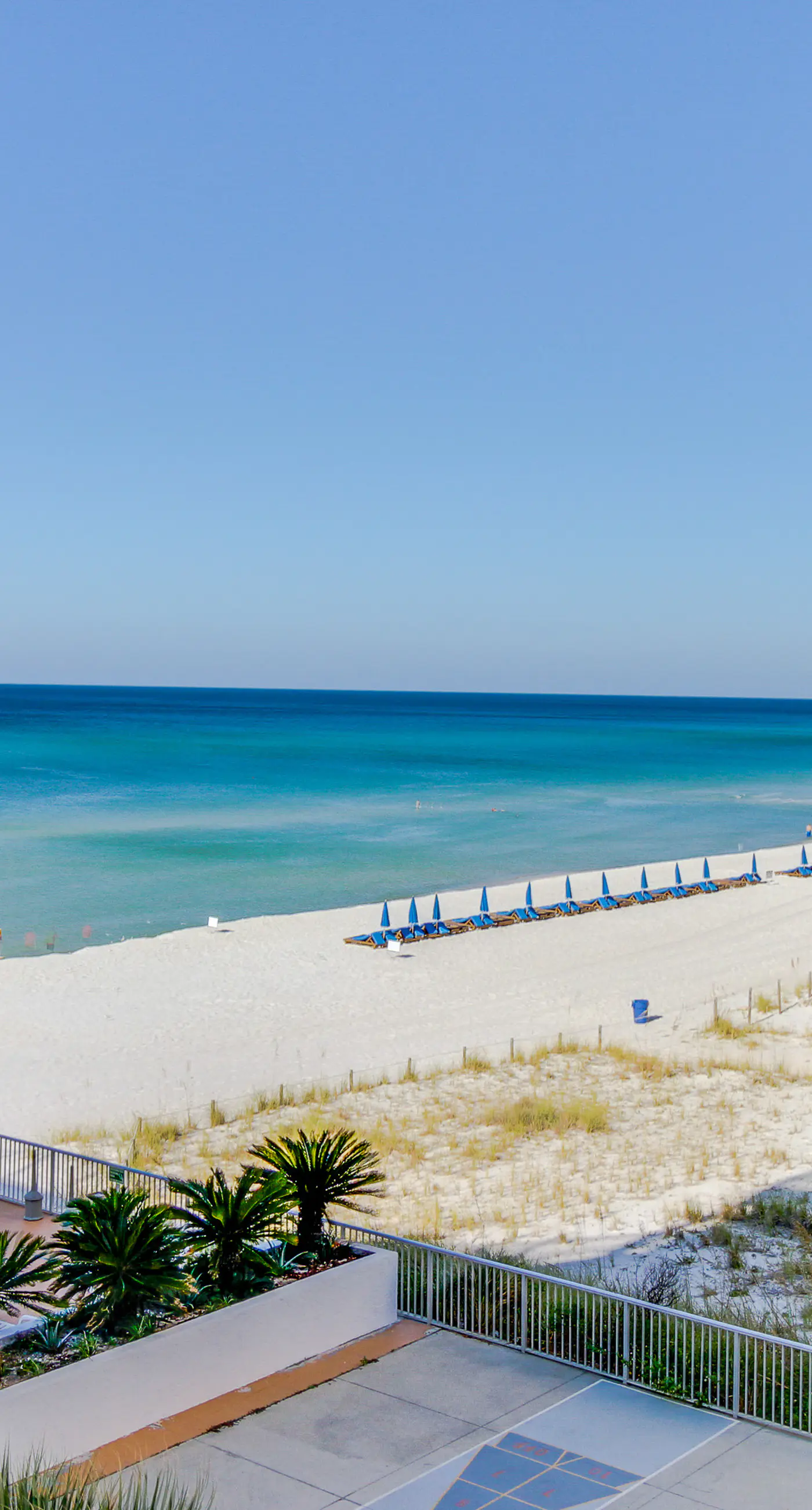 Sixth Floor Oceanfront Studio with Ocean Views, Shared Pool, & High-Speed WiFi
