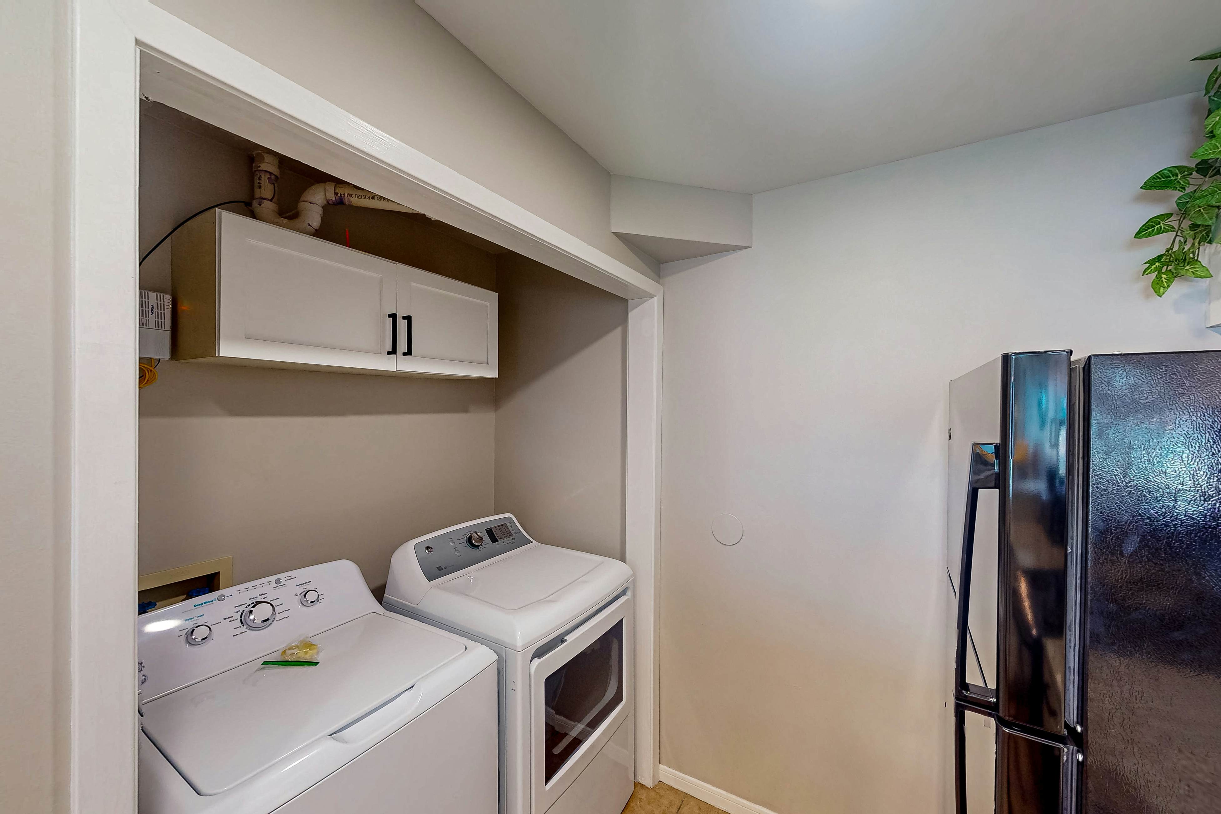 Golf lovers’s condo with golf, 11 pools, hot tubs, gym, tennis, pickleball, W/D