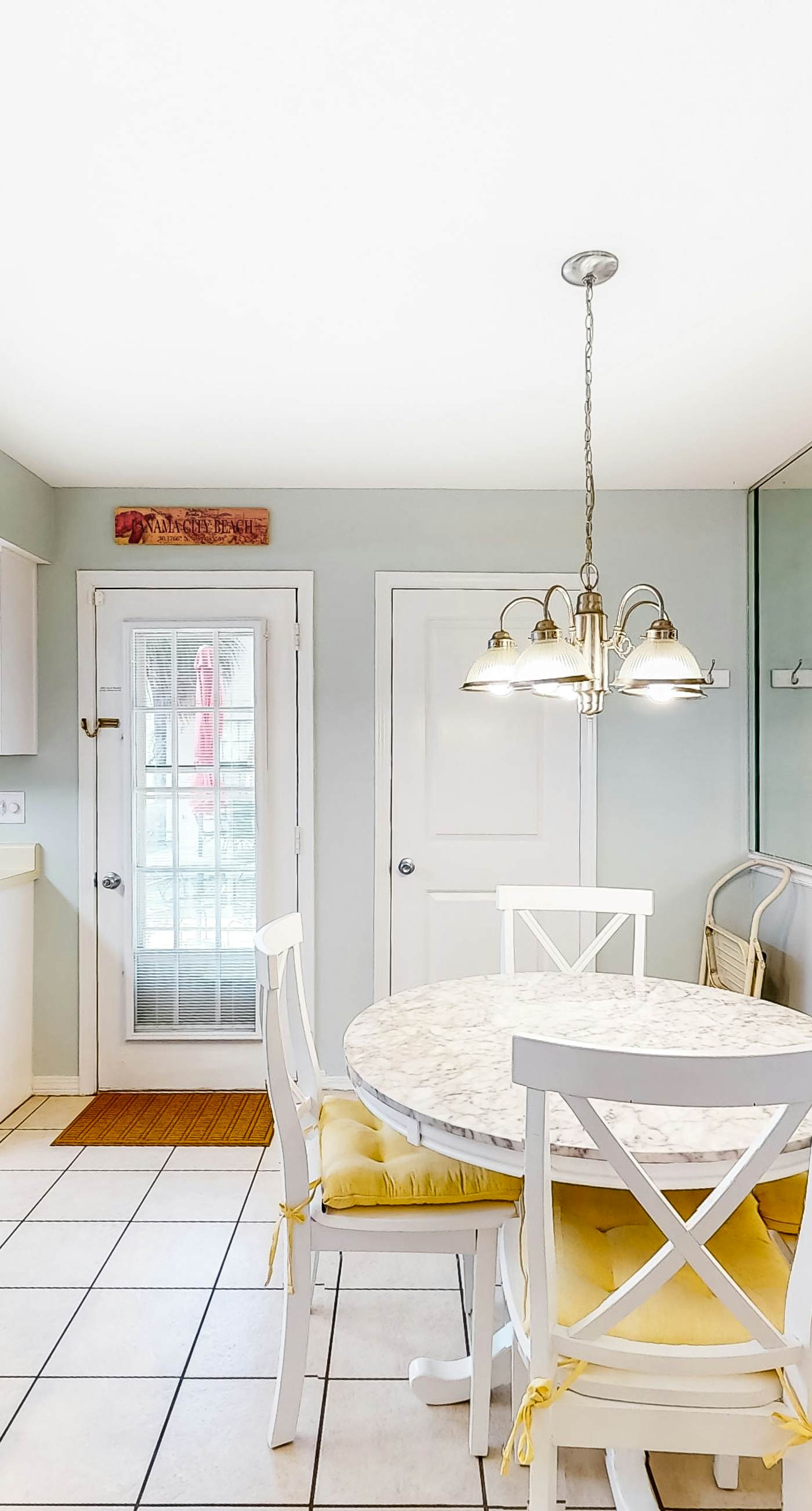 Bright Townhouse with Private Beach Access, Shared Pools, & Central A/C