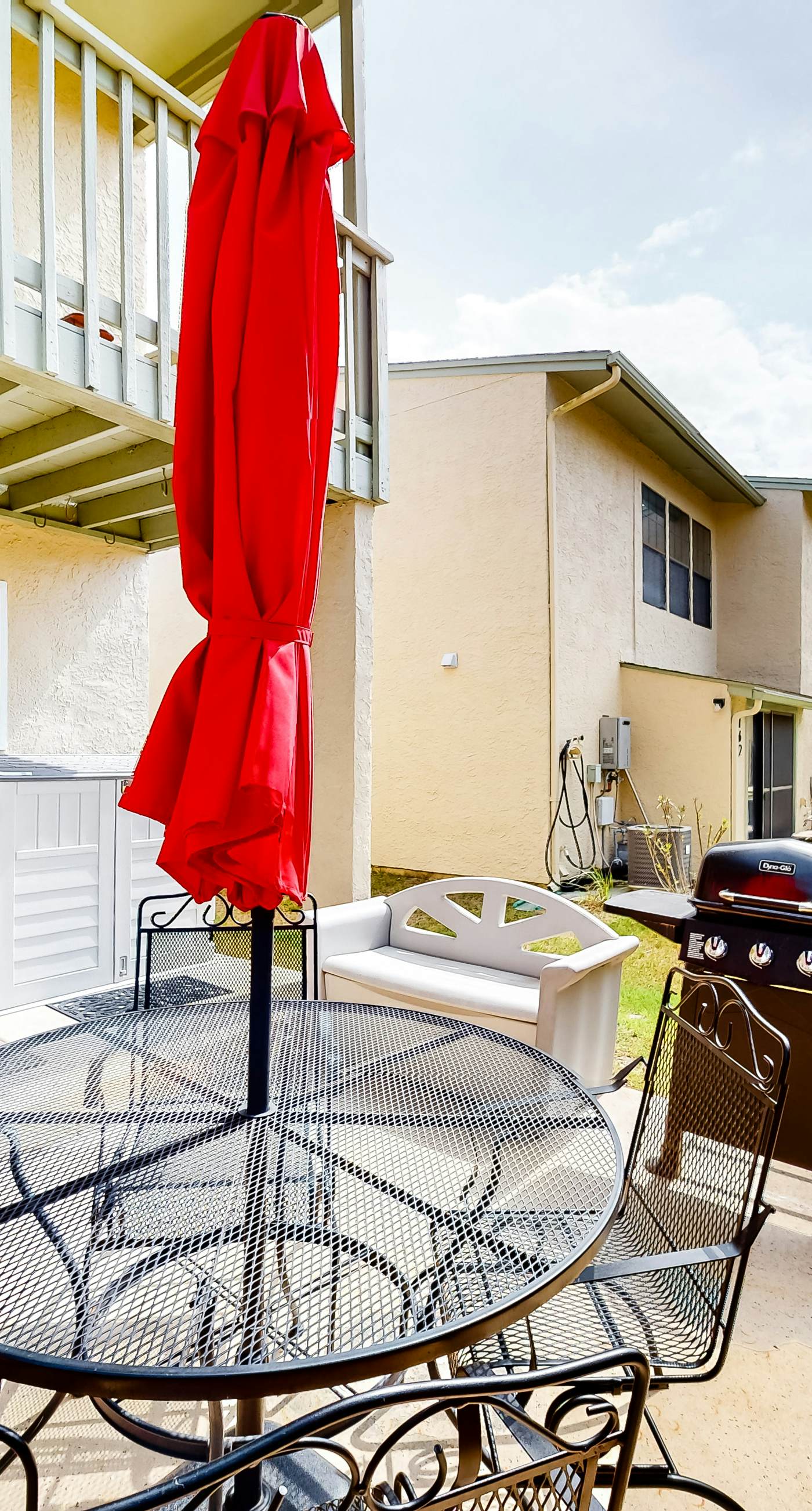 Bright Townhouse with Private Beach Access, Shared Pools, & Central A/C