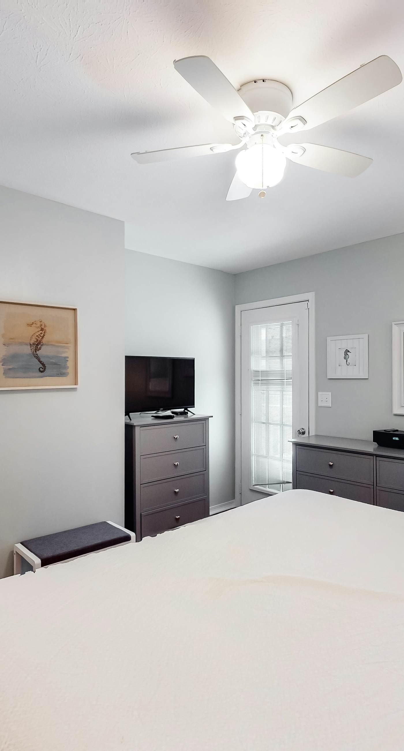 Bright Townhouse with Private Beach Access, Shared Pools, & Central A/C