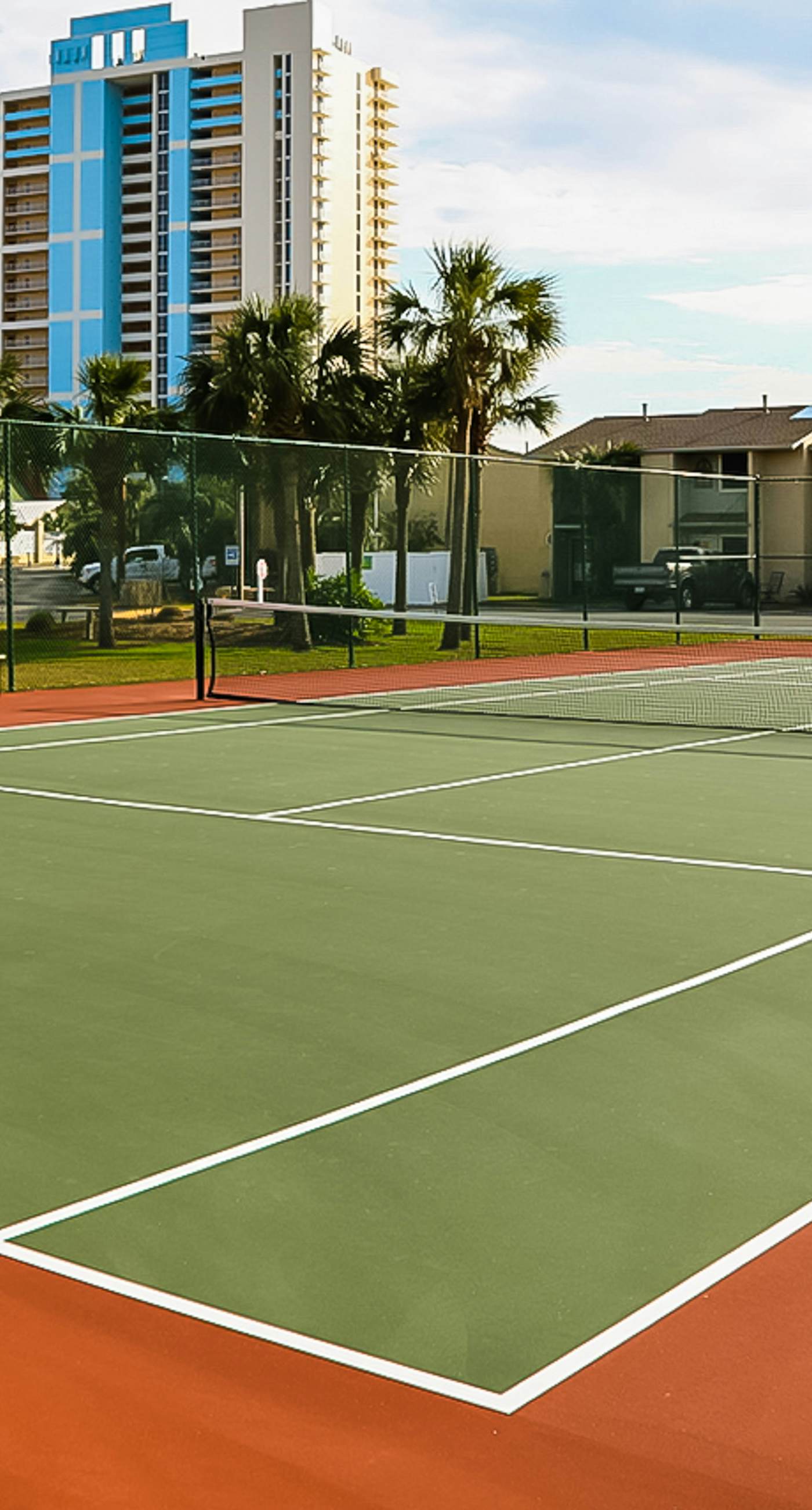 Bright Townhouse with Private Beach Access, Shared Pools, & Central A/C