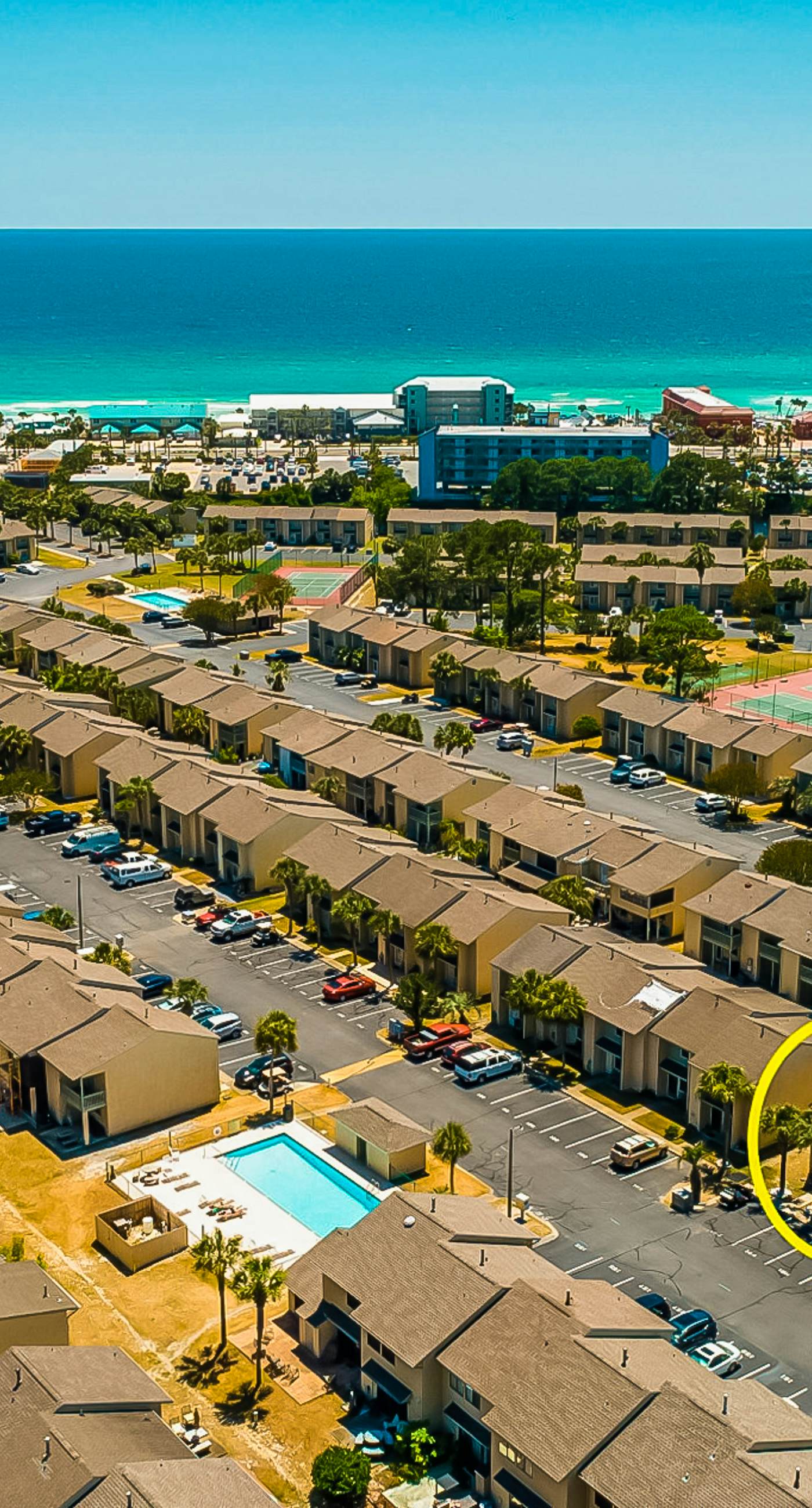 Bright Townhouse with Private Beach Access, Shared Pools, & Central A/C