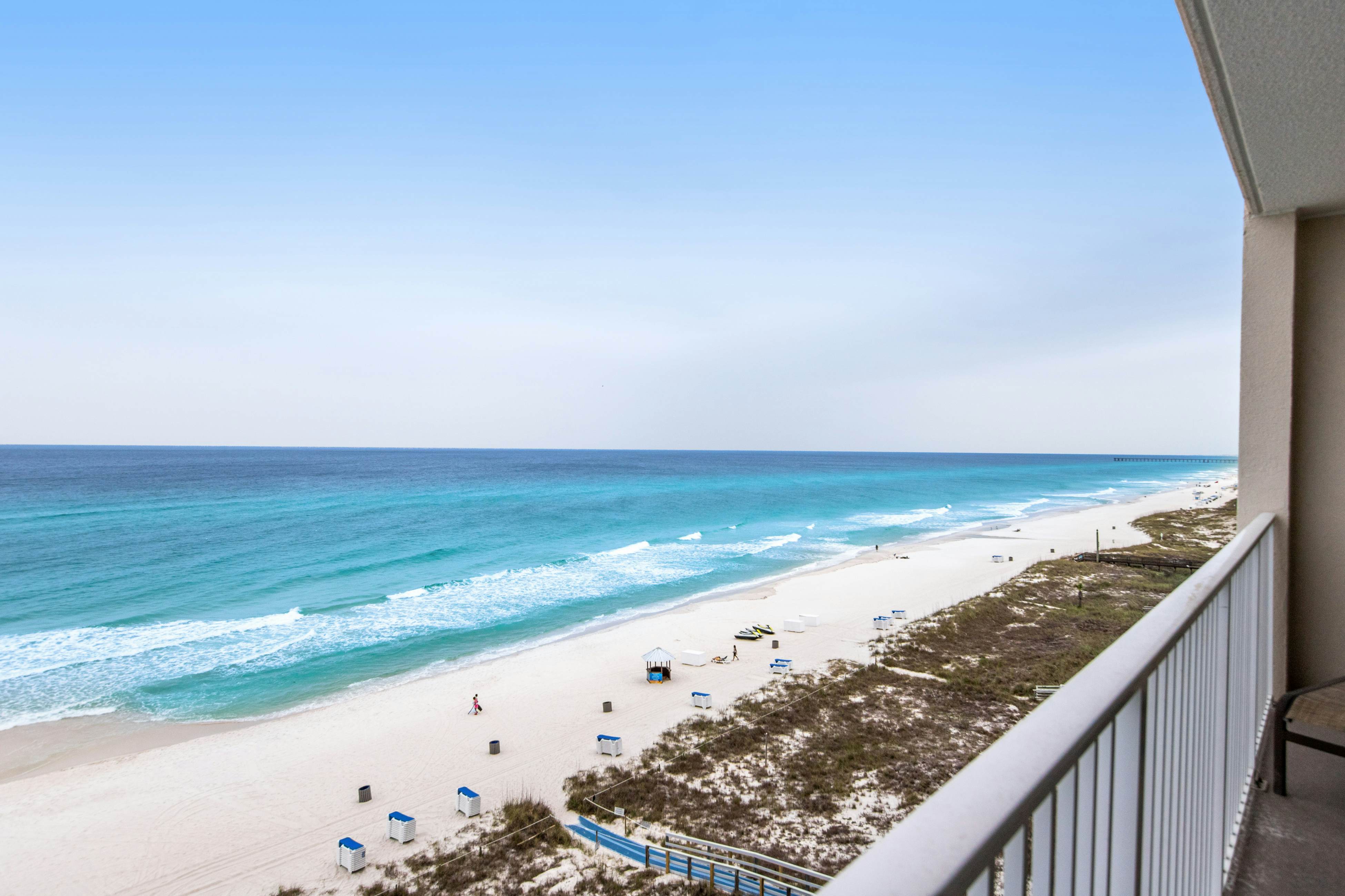 Inviting gulf-front condo w/ stunning views & a shared pool/hot tub