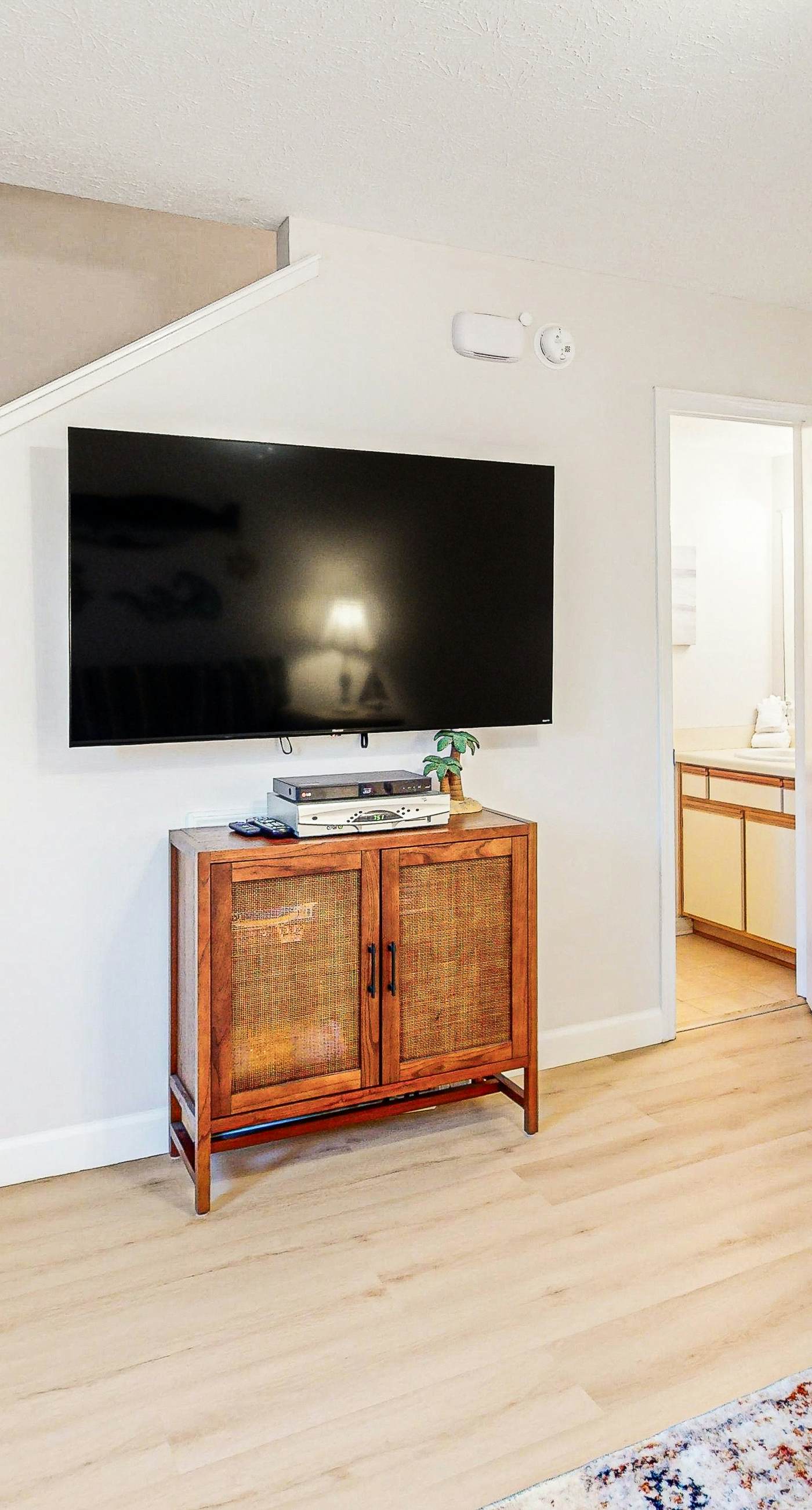 Gulf Highlands | Condo in Panama City Beach with pool, balcony, central AC, W/D