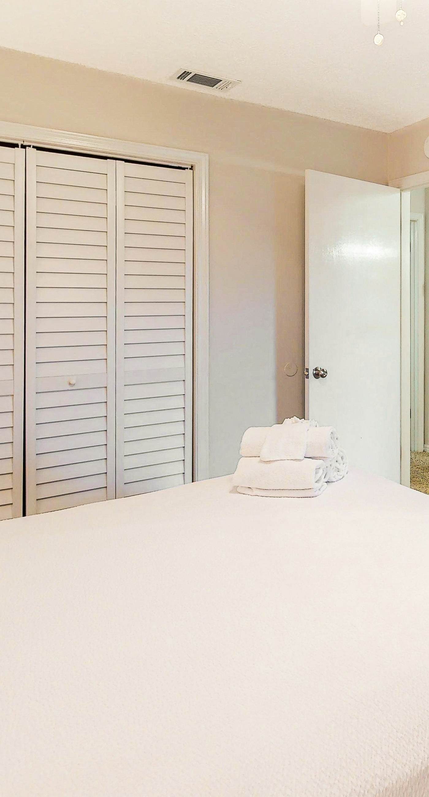 Gulf Highlands | Condo in Panama City Beach with pool, balcony, central AC, W/D