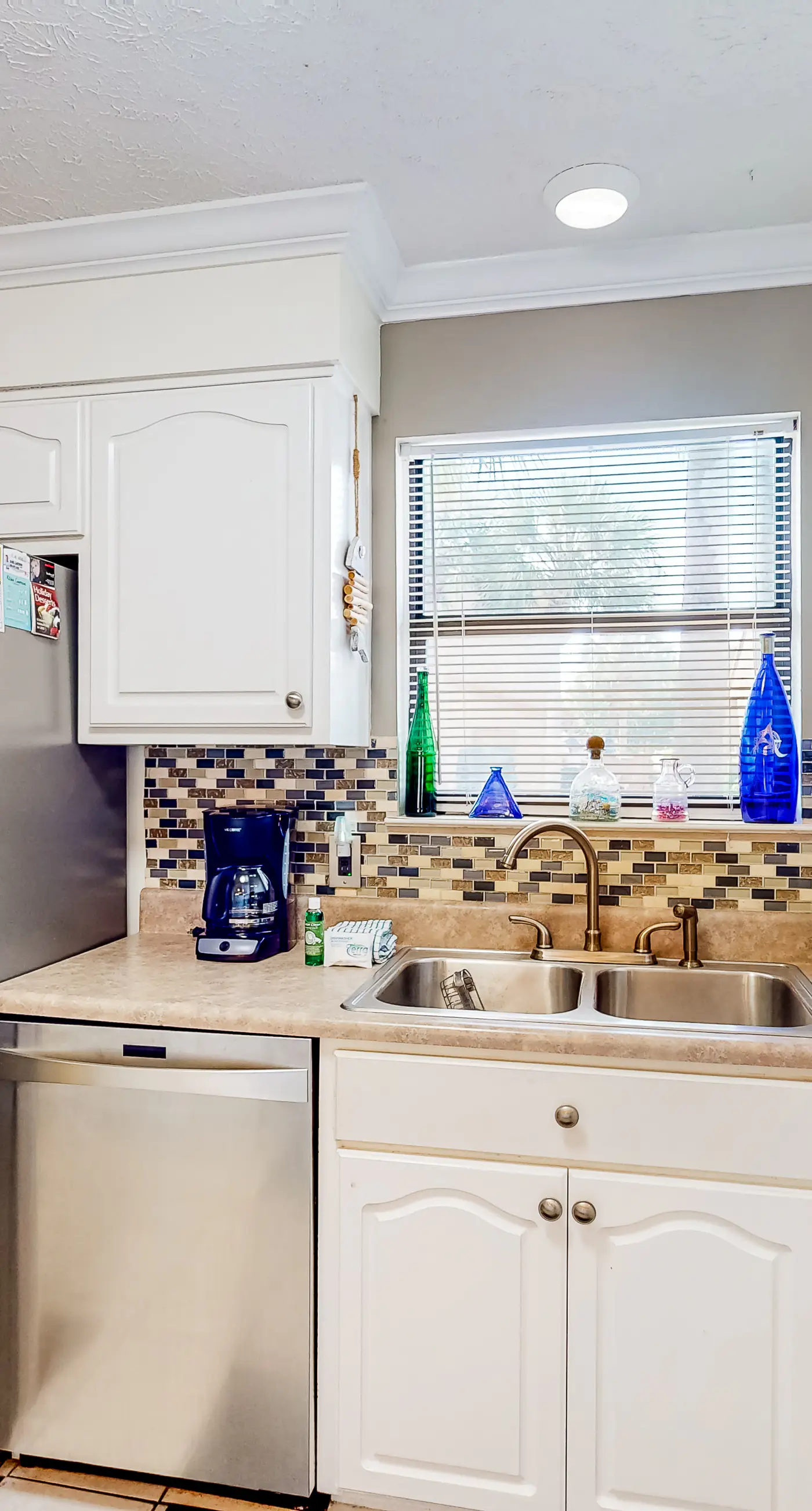 Gated resort townhome with pools, sports courts, & easy beach access