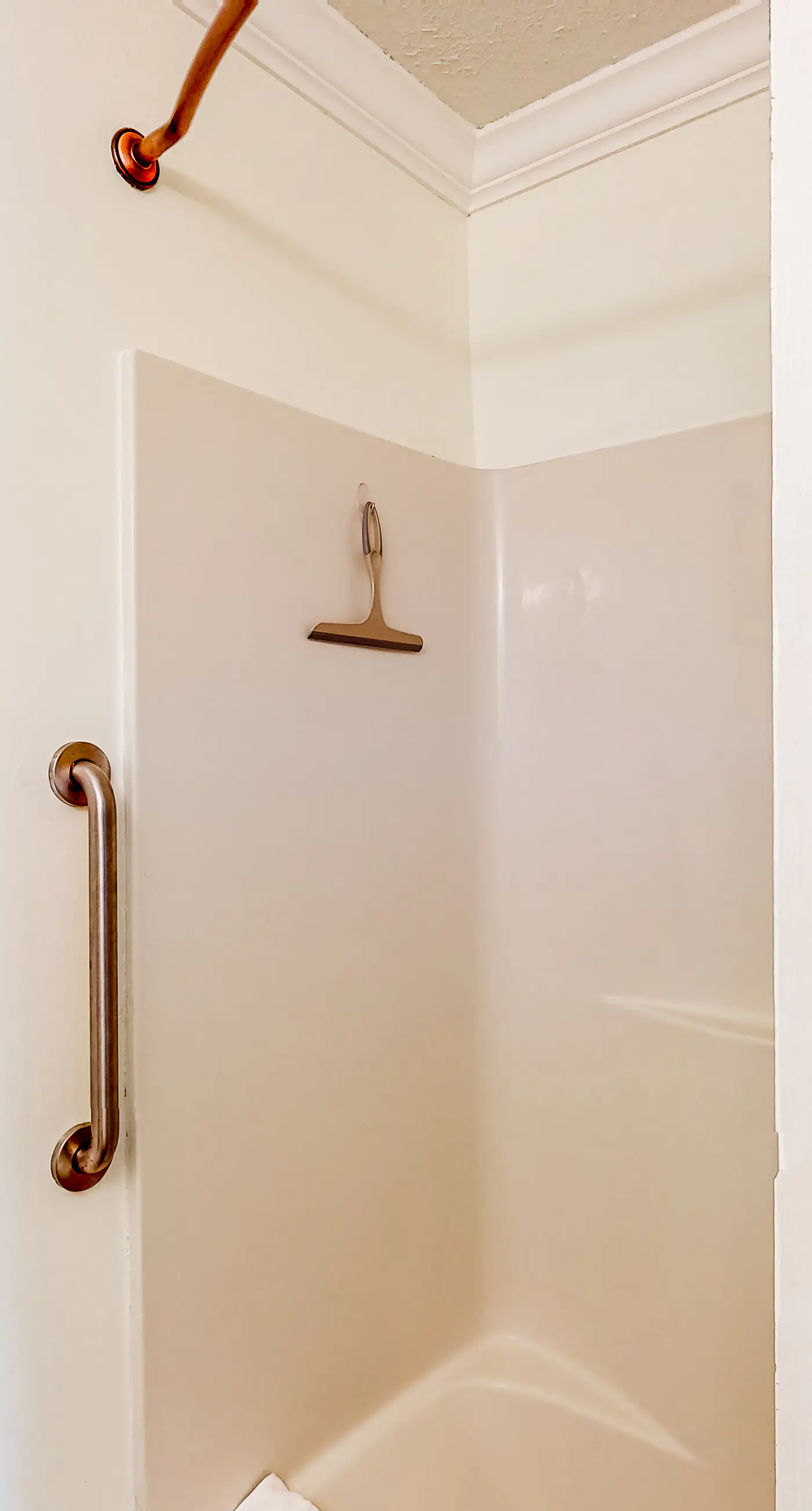 Gated resort townhome with pools, sports courts, & easy beach access