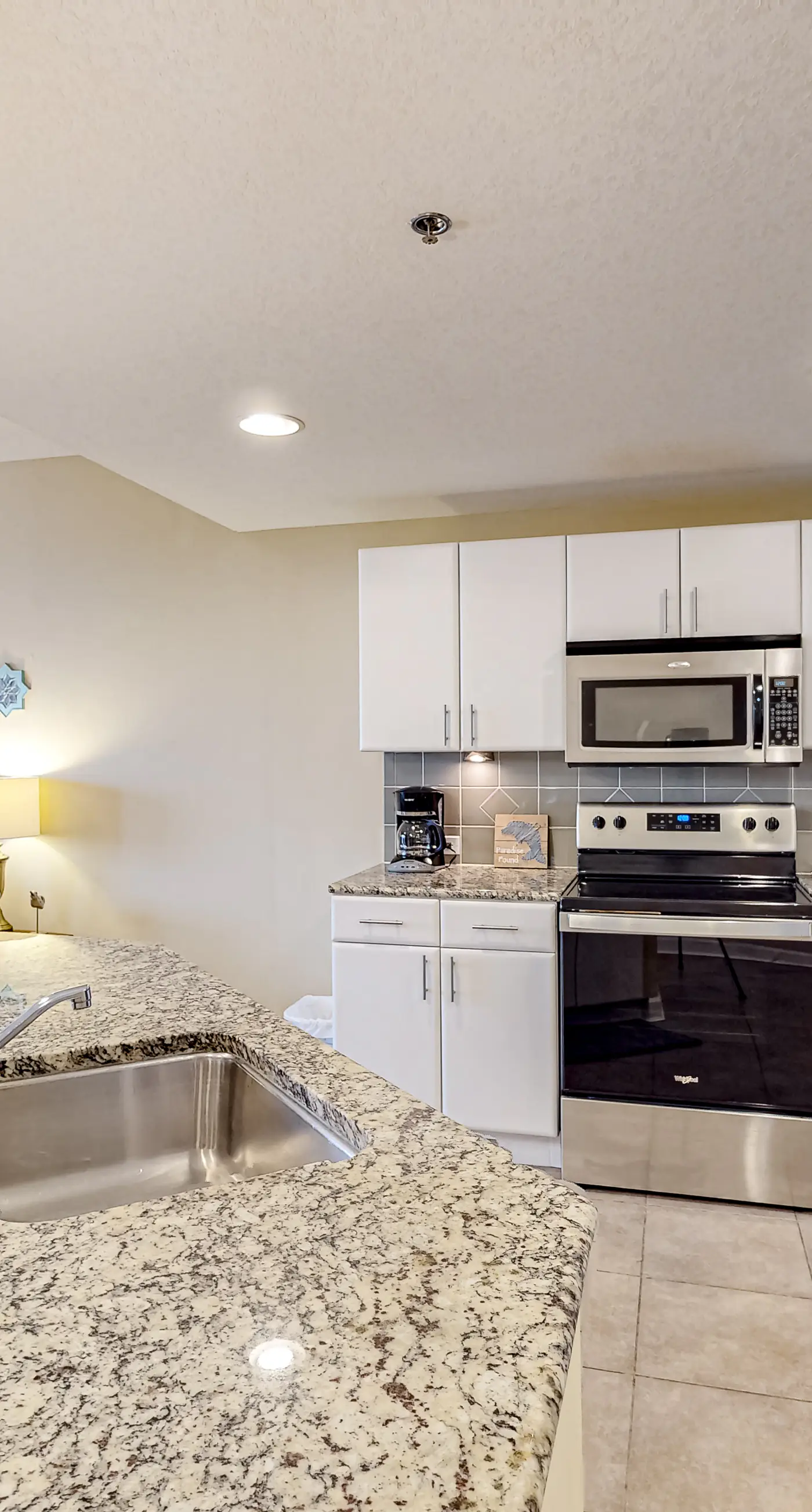 Wonderful gulf-view condo with a pool, hot tub & ocean-view balcony