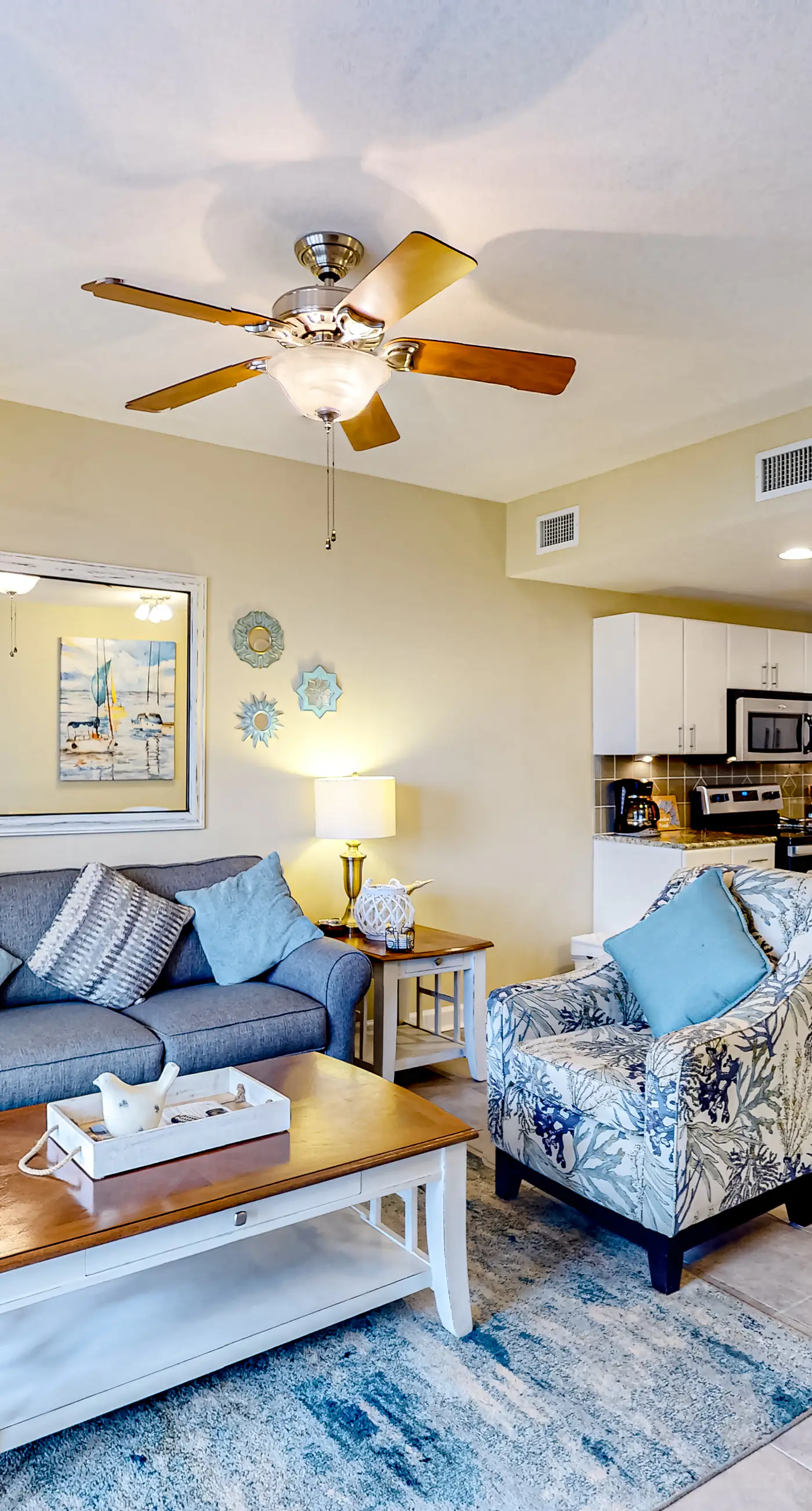 Wonderful gulf-view condo with a pool, hot tub & ocean-view balcony