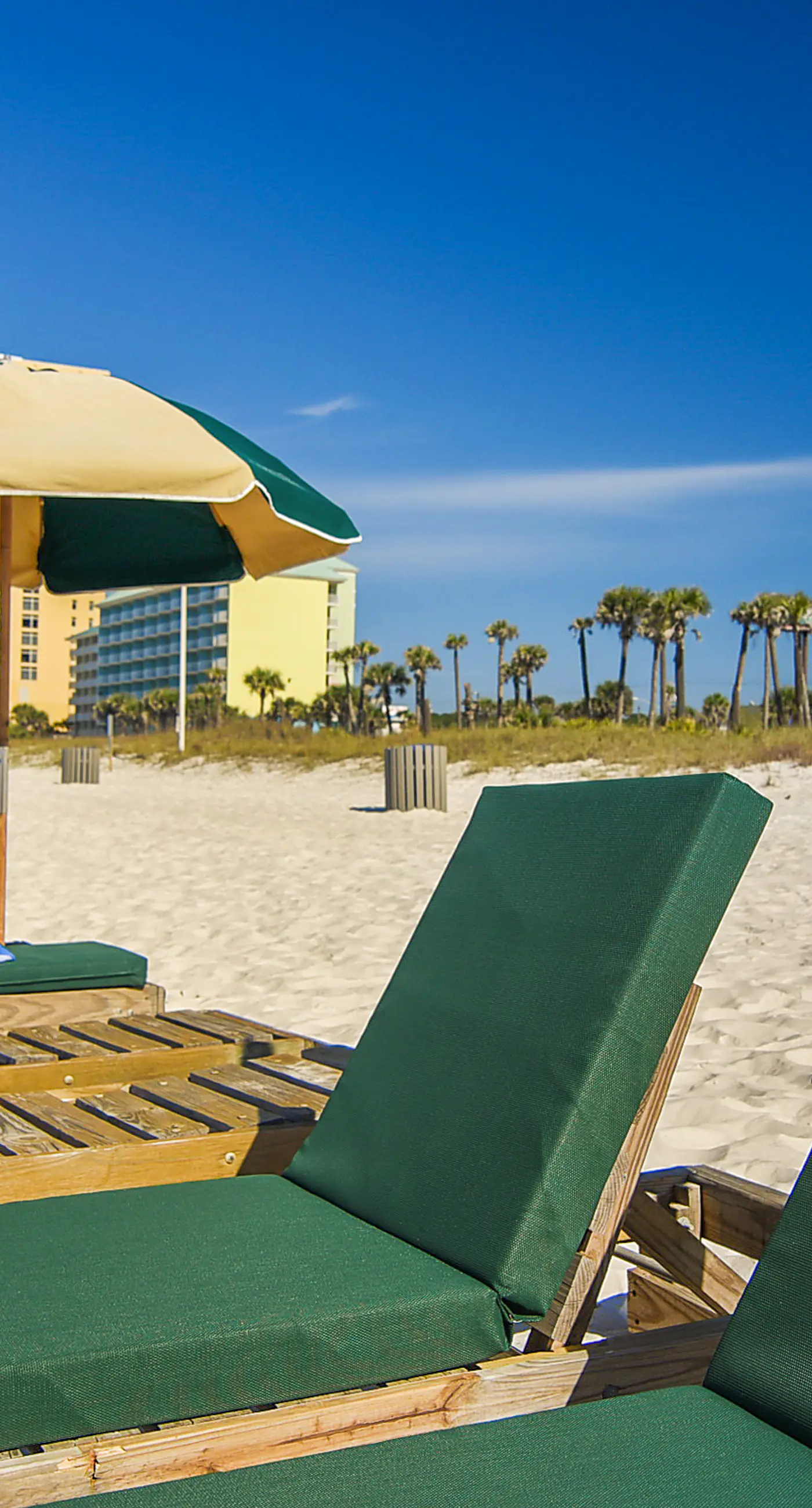 Wonderful gulf-view condo with a pool, hot tub & ocean-view balcony