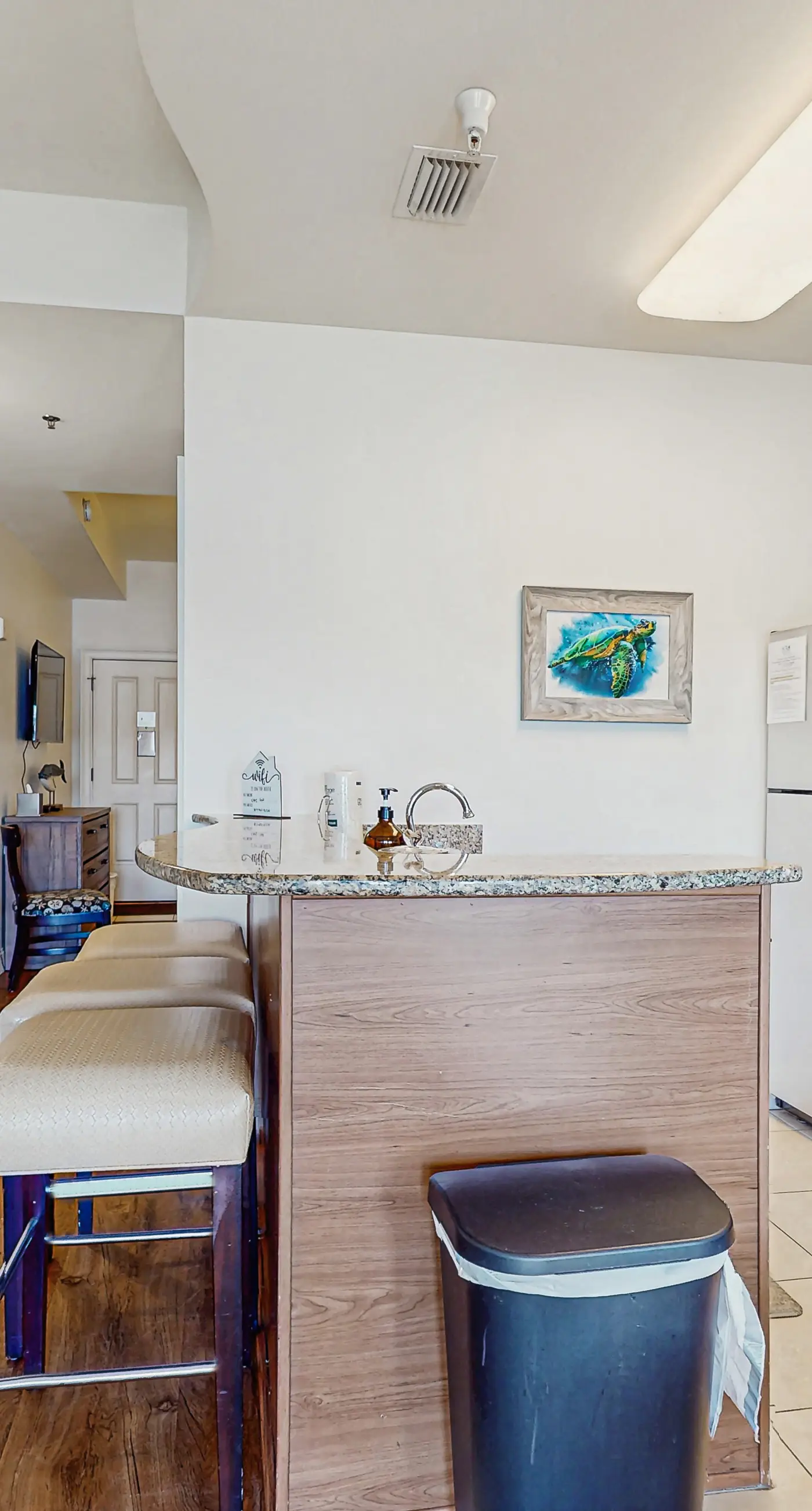 Gorgeous coastal home with plenty of space shared pool and easy beach access