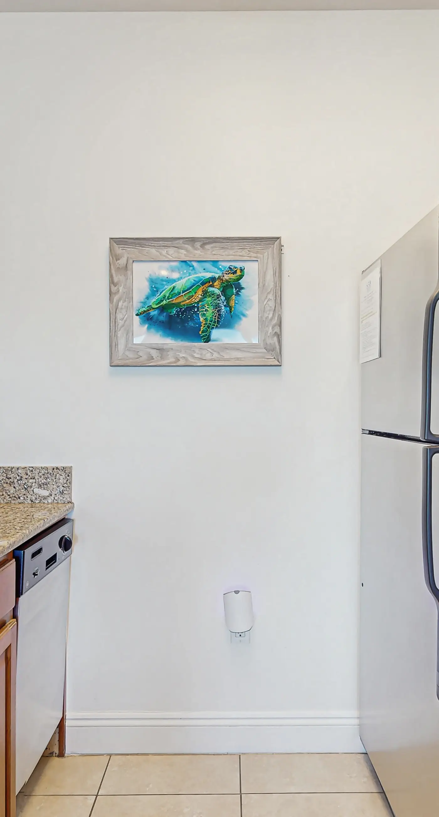 Gorgeous coastal home with plenty of space shared pool and easy beach access