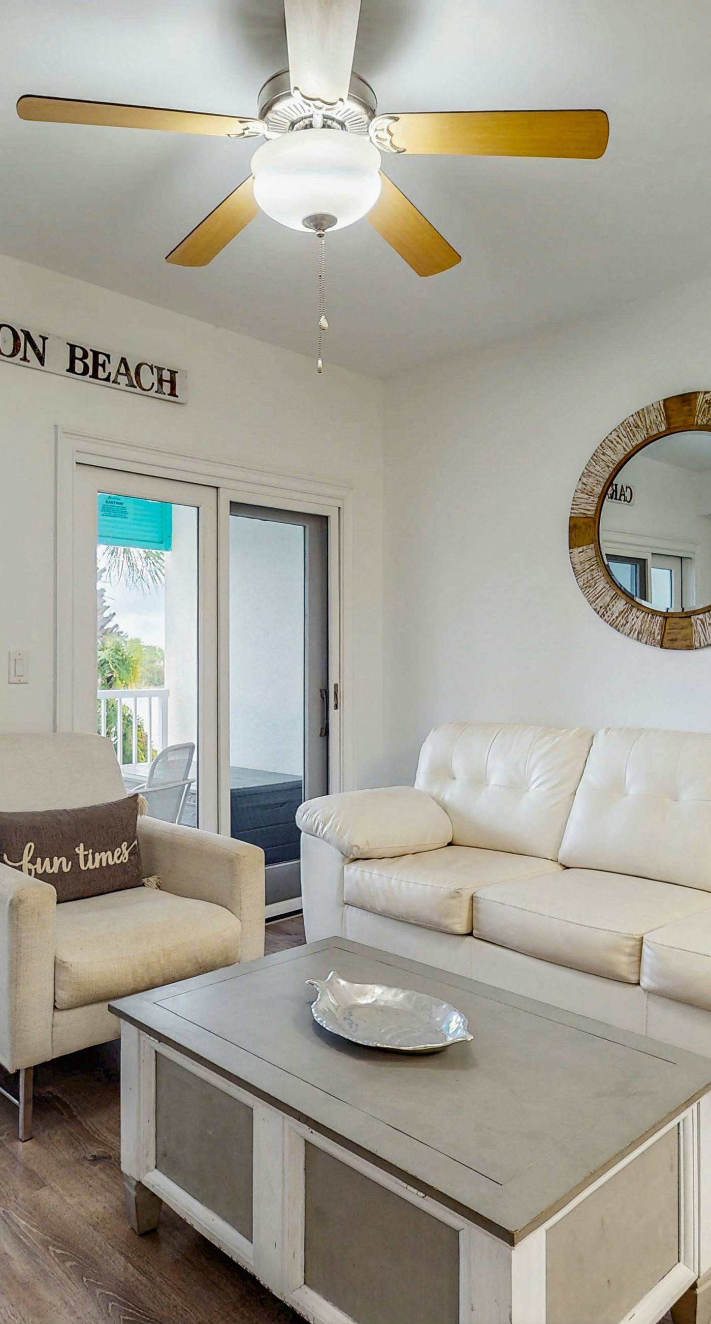 Upscale condo with pools, private beach access, hot tubs & tennis - dog-friendly