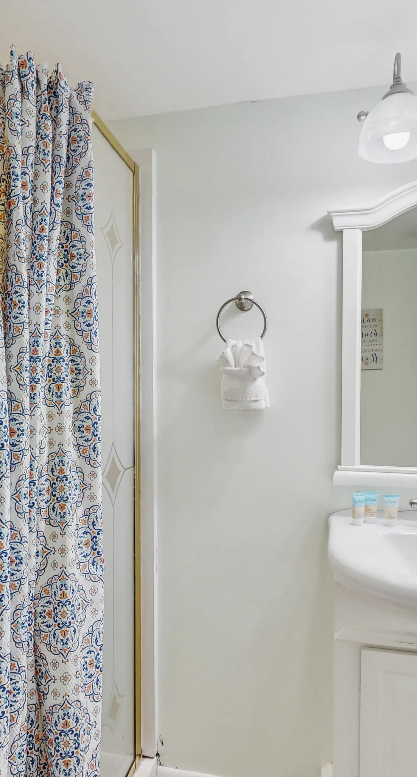 New listing! Dog-friendly beach escape w/ a full kitchen & furnished back patio