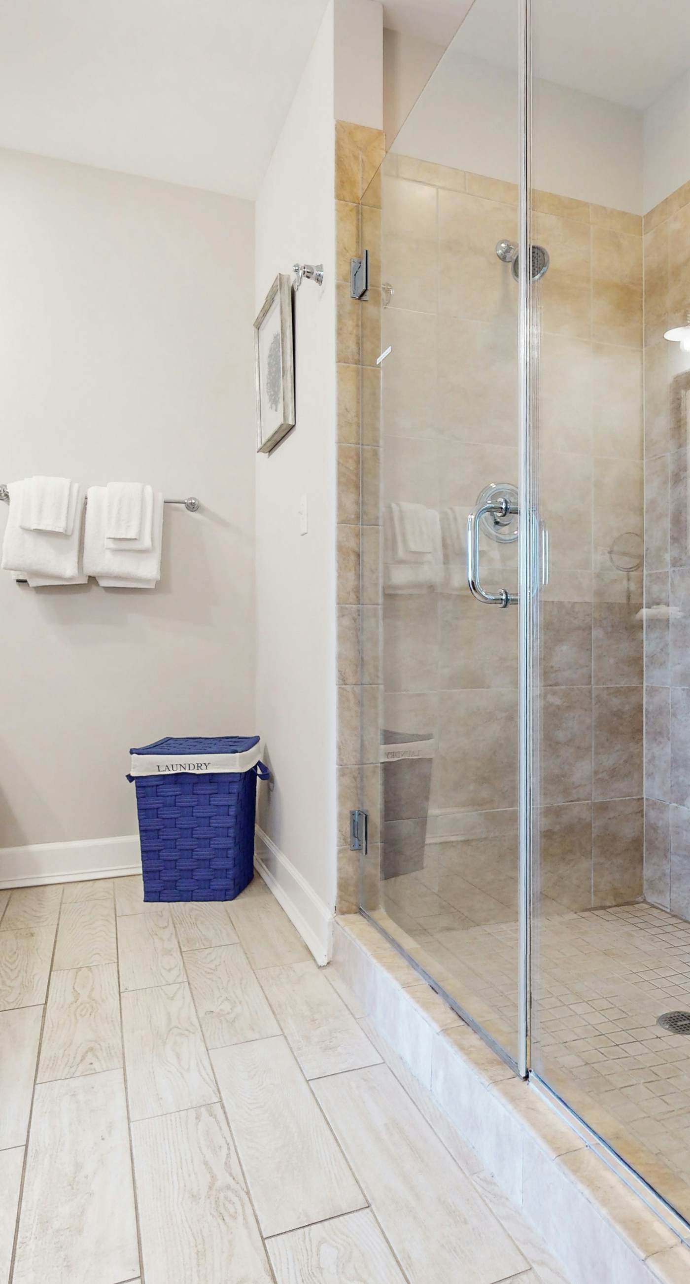 3rd-floor beach & pool-view condo with outdoor pool, hot tub, grills, balcony