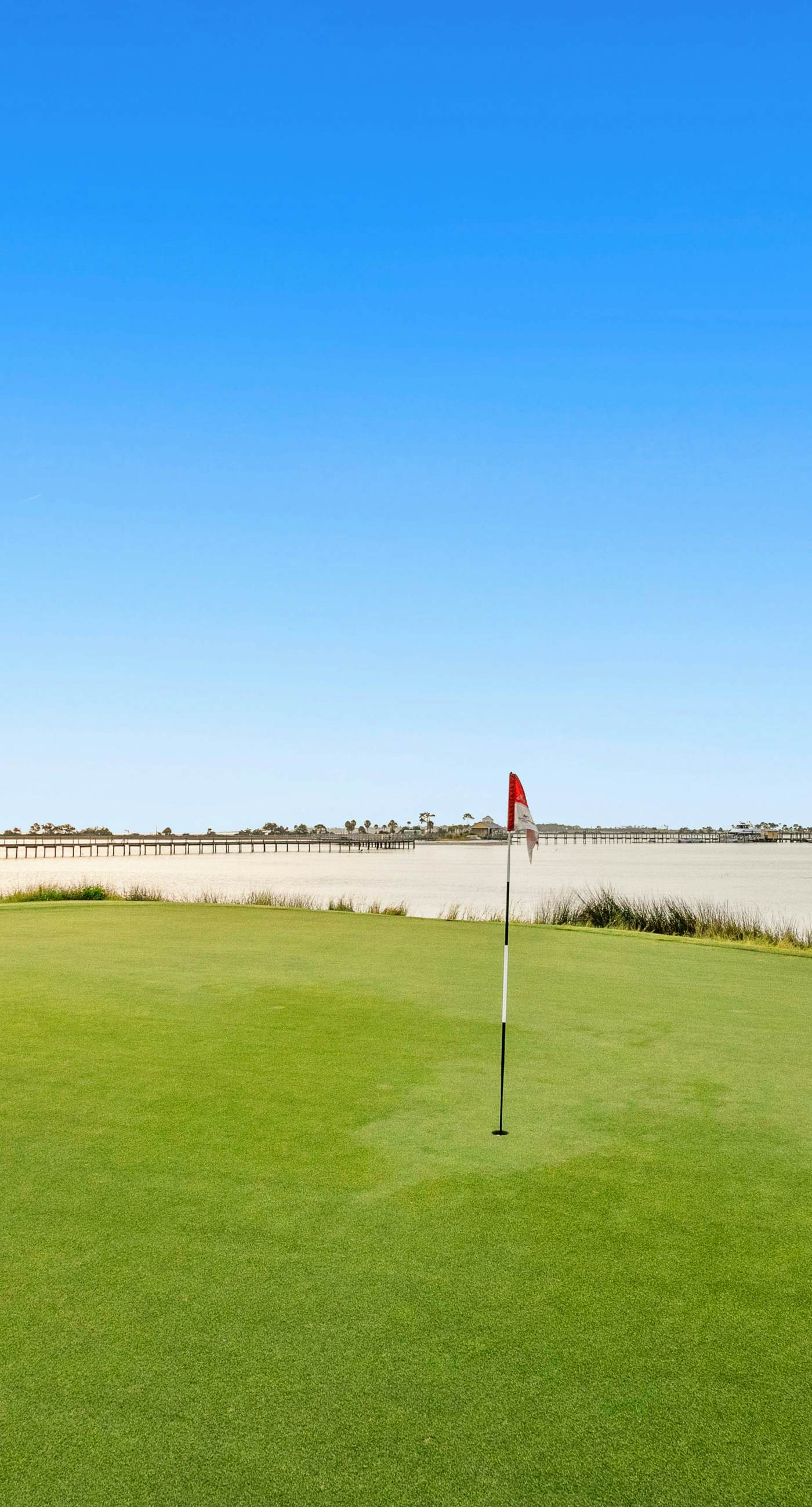 3rd-floor beach & pool-view condo with outdoor pool, hot tub, grills, balcony