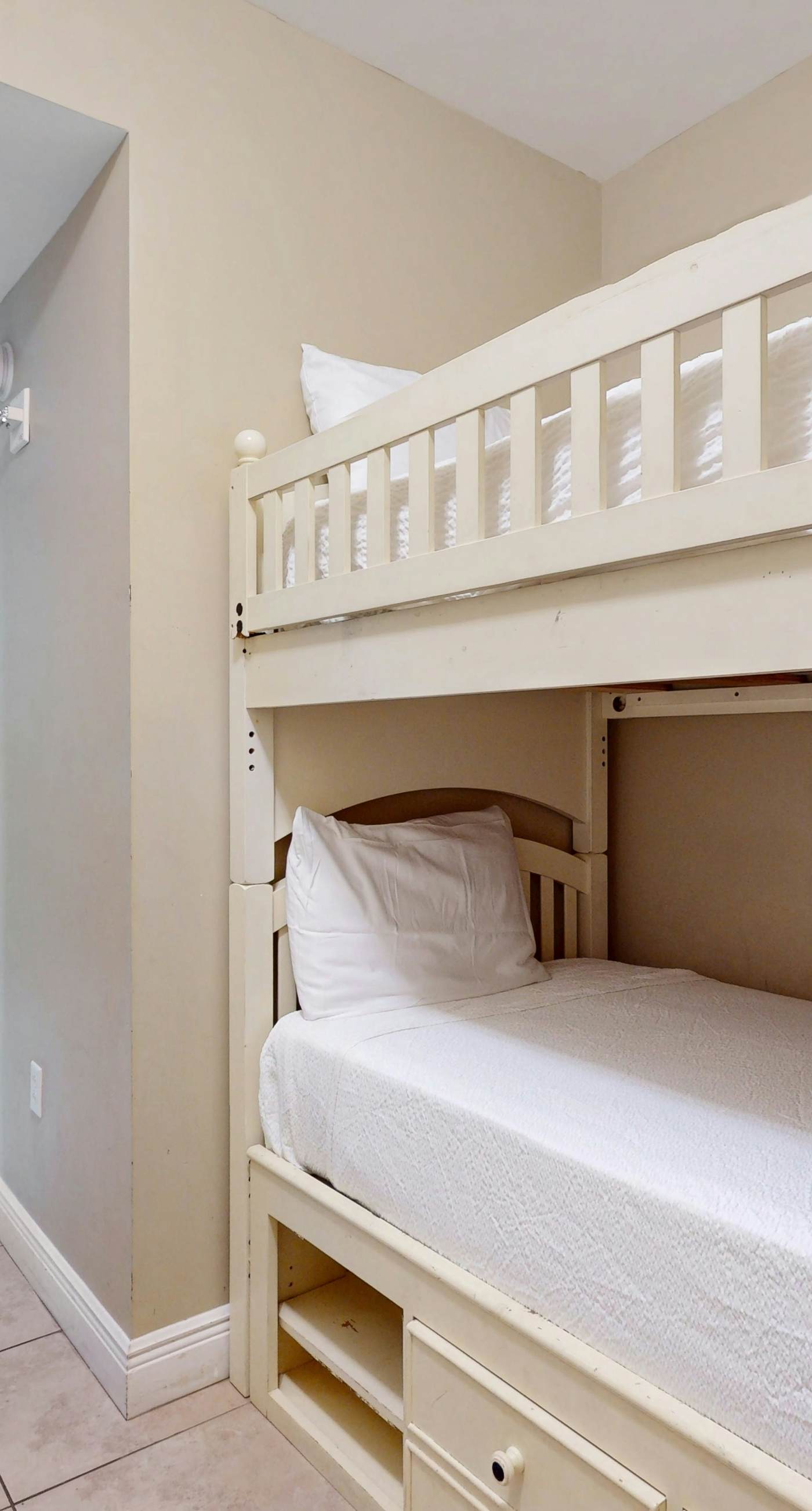 Sterling Breeze villa with balcony, pool & hot tub