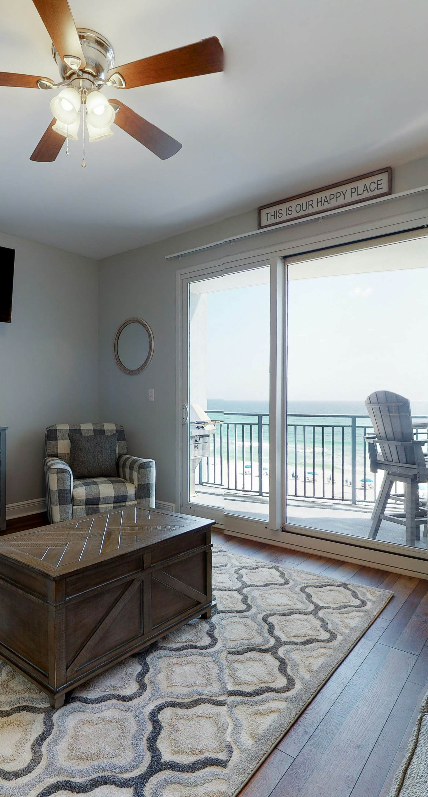 Gulf-front condo with balcony, beach access, hot tub, pool & gym