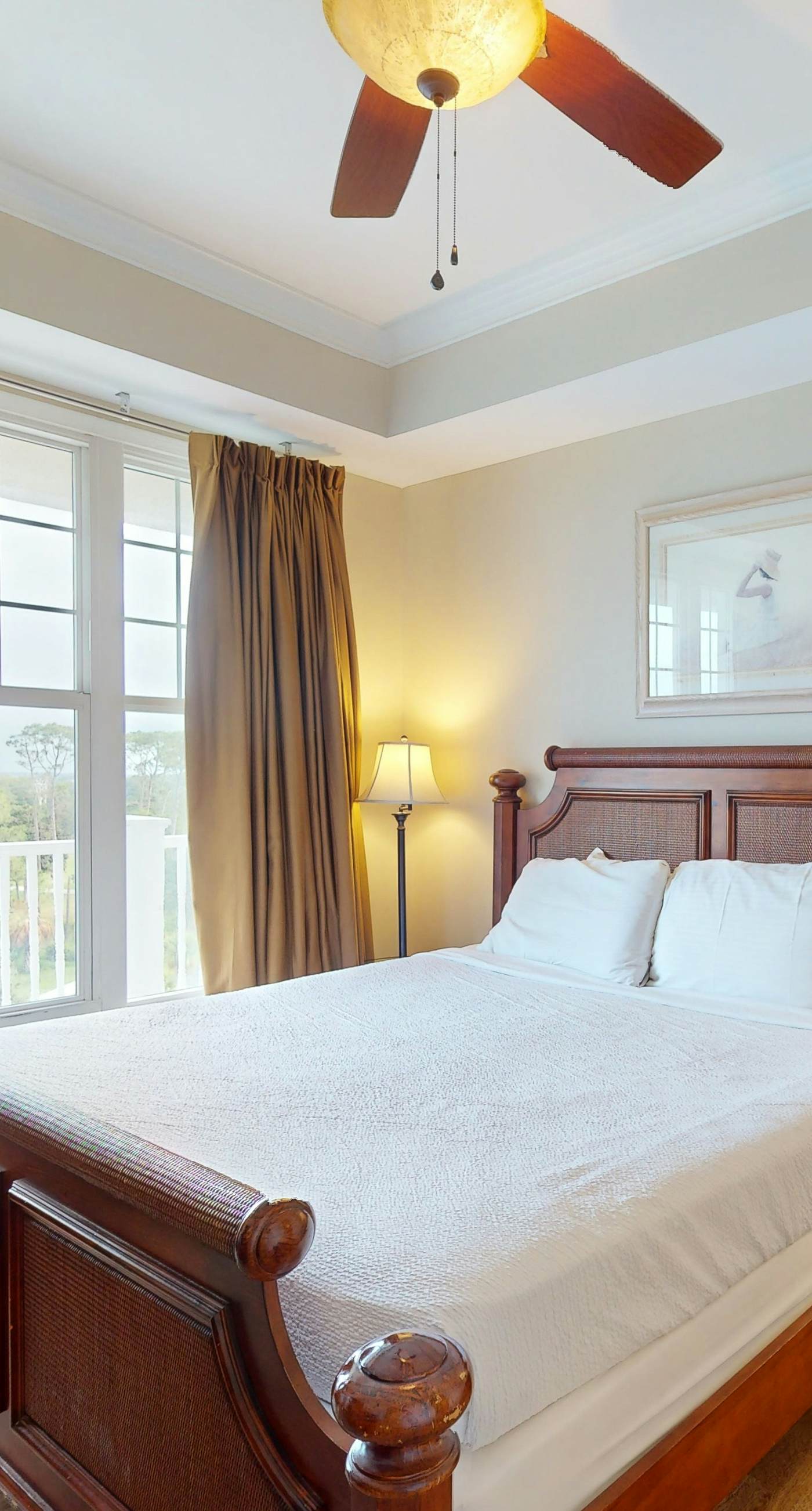 Bayview condo with pool, hot tub, and private balcony