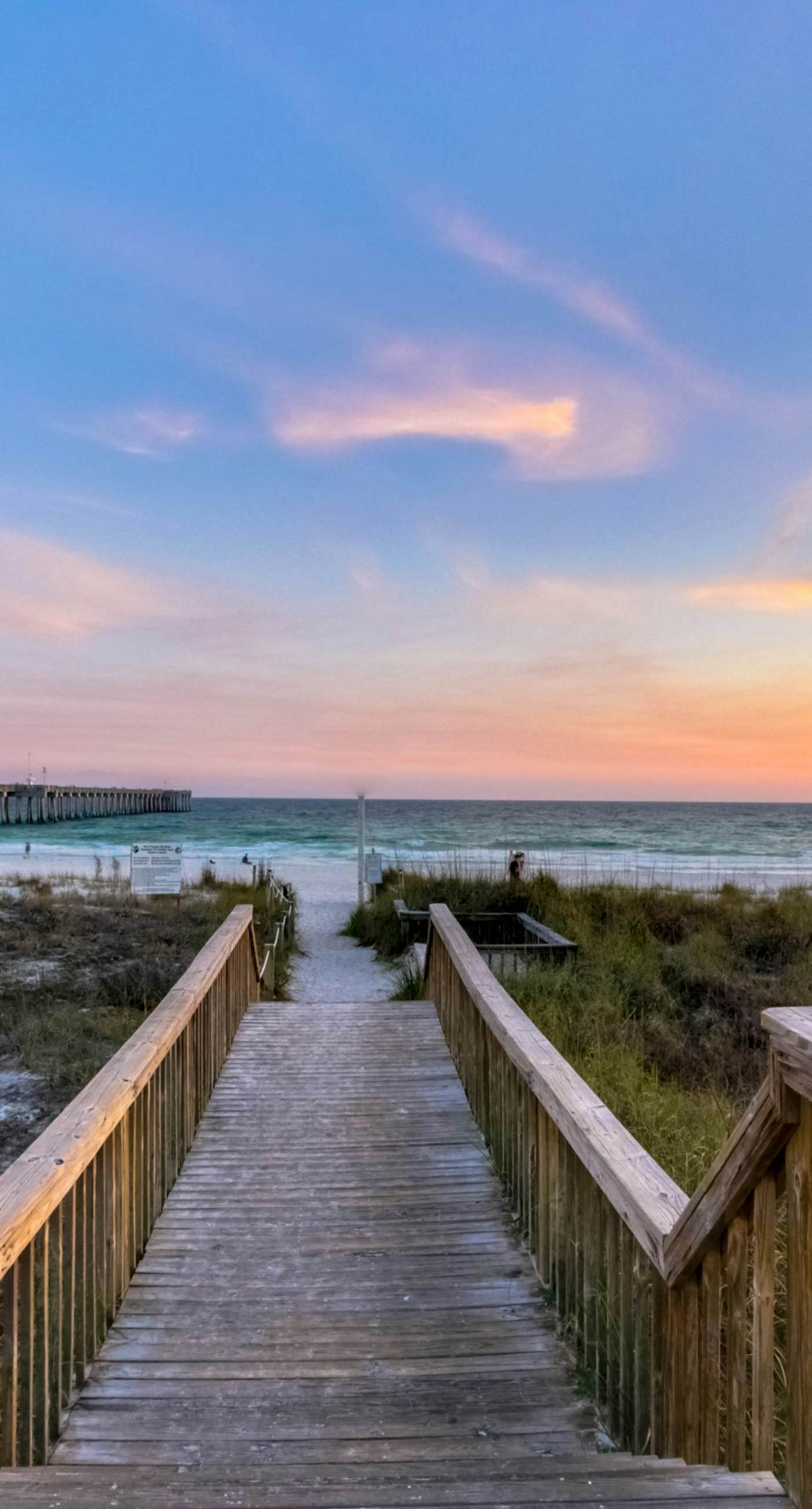 Bayview condo with pool, hot tub, and private balcony