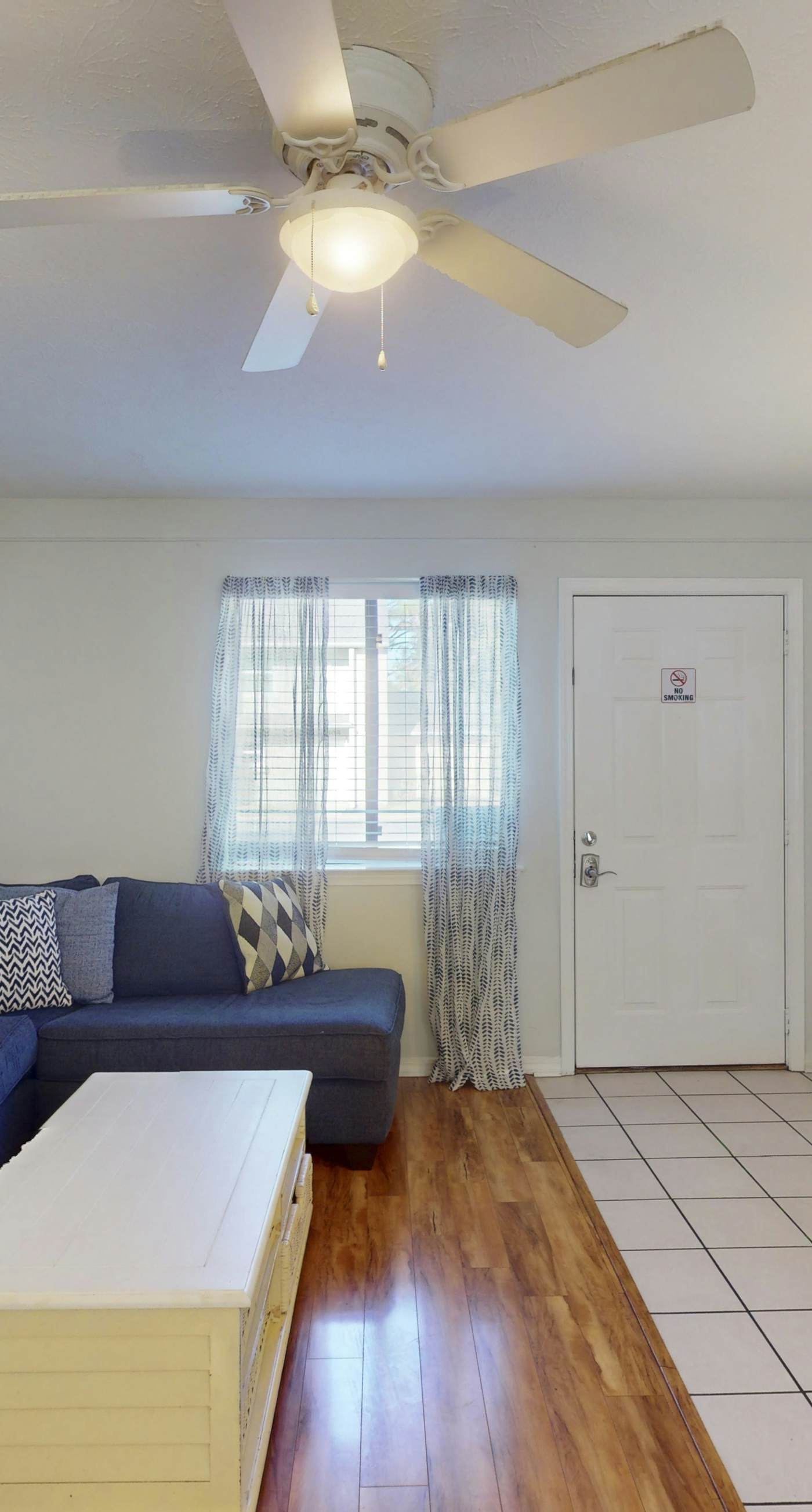 Dog-friendly townhome with beach access, pool, tennis, gym, W/D, & central AC