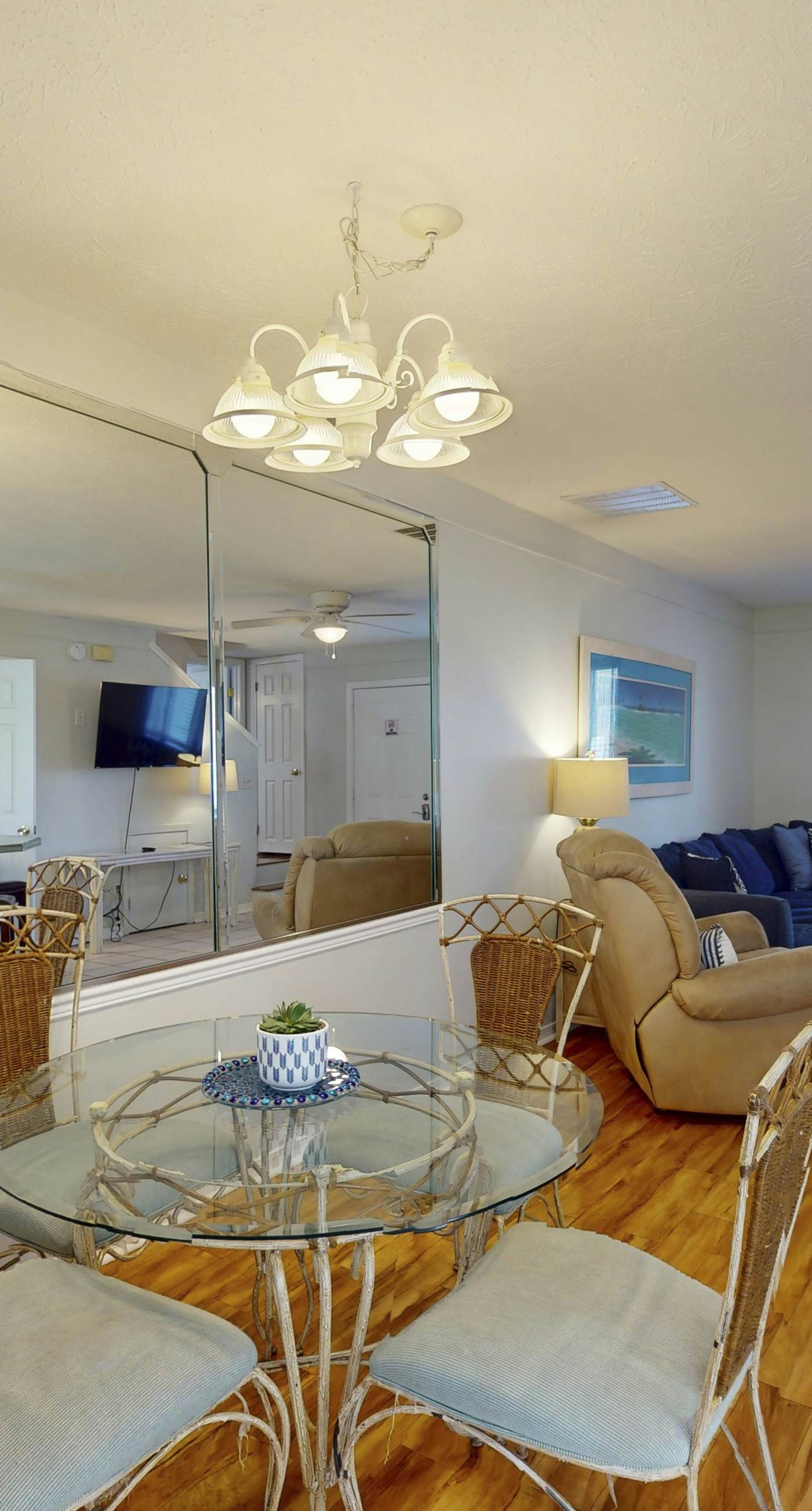 Dog-friendly townhome with beach access, pool, tennis, gym, W/D, & central AC