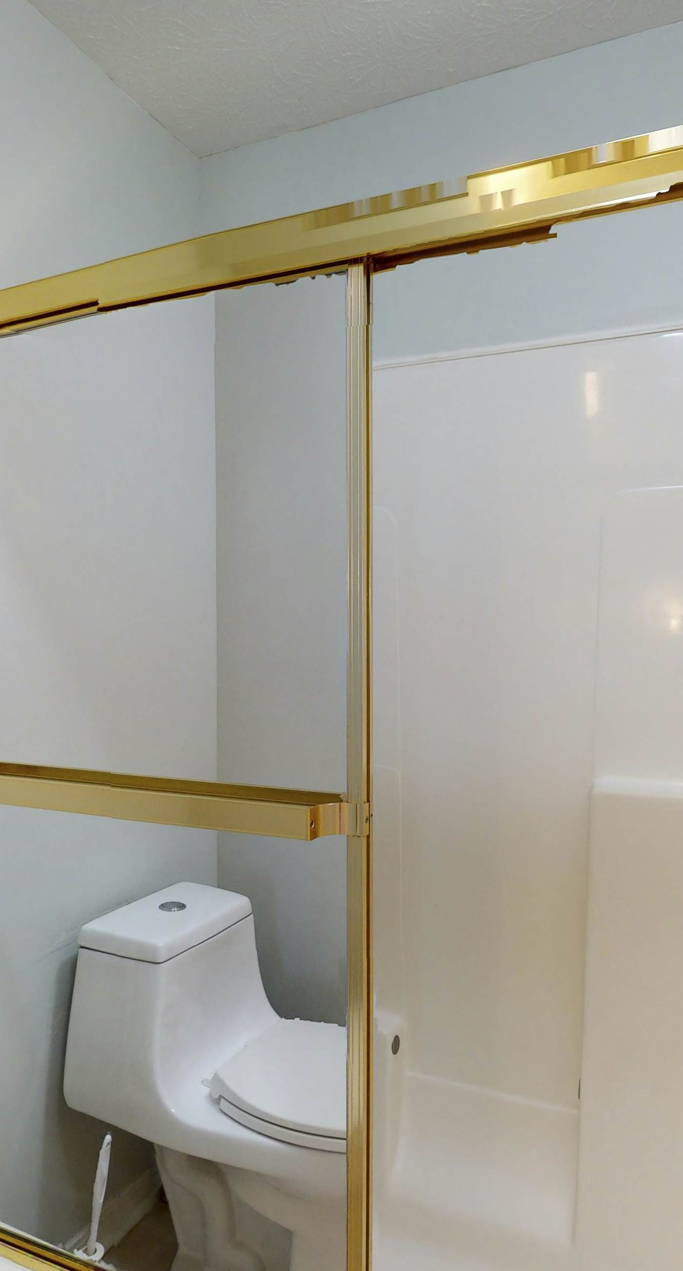 Dog-friendly townhome with beach access, pool, tennis, gym, W/D, & central AC