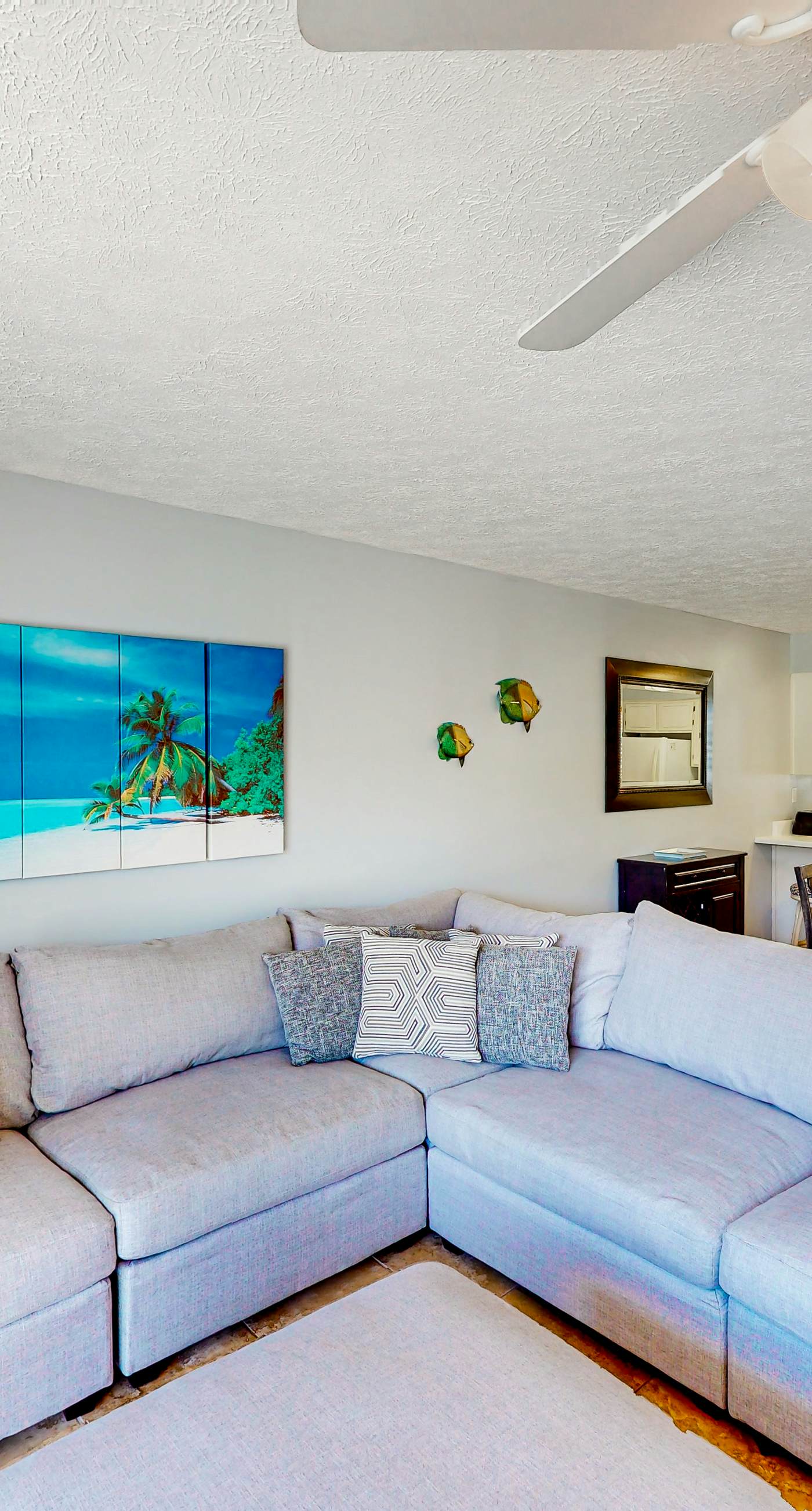 Gulf Highland | Townhouse in Panama City Beach with on-site mini golf & pool