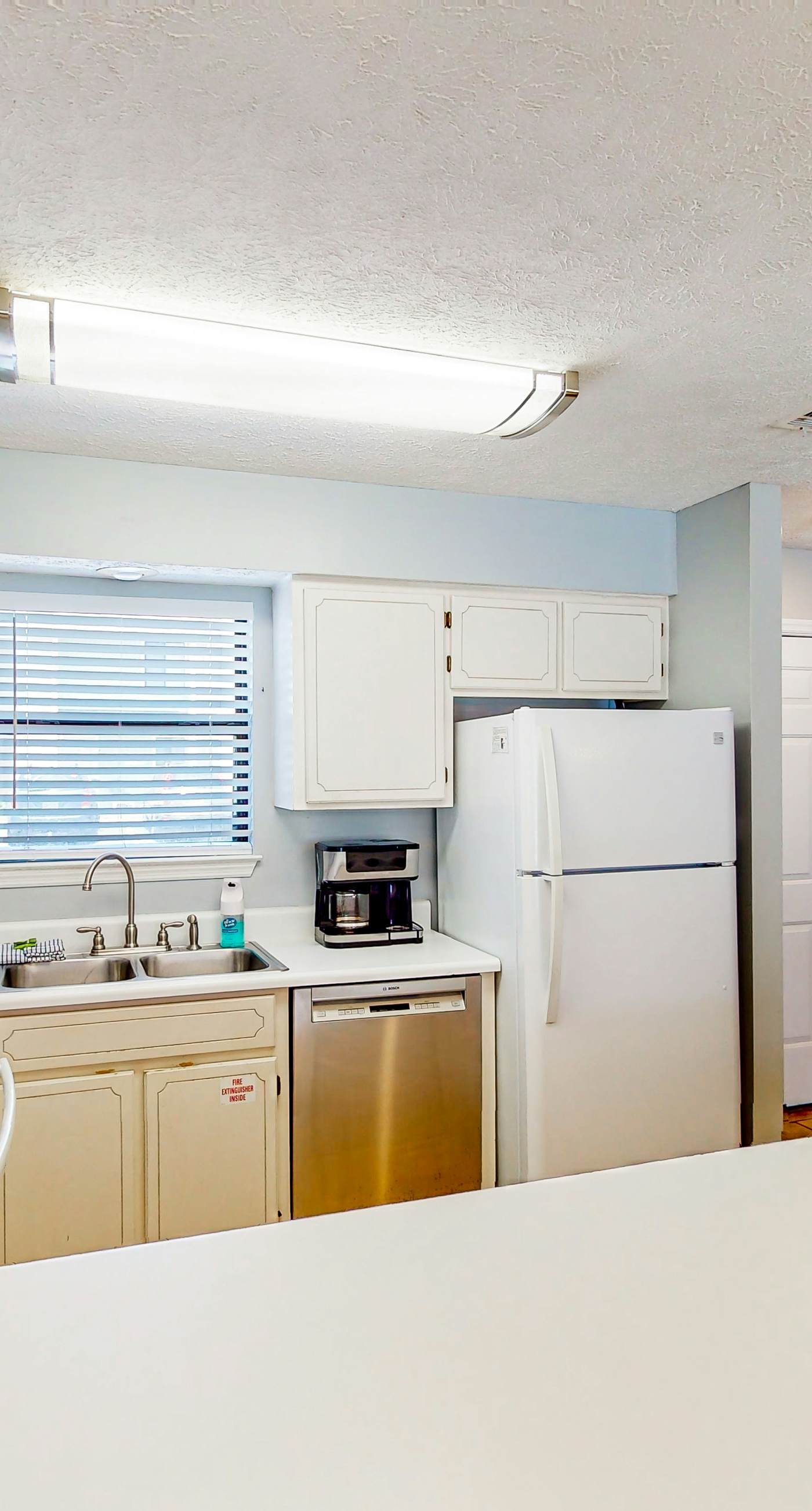 Gulf Highland | Townhouse in Panama City Beach with on-site mini golf & pool