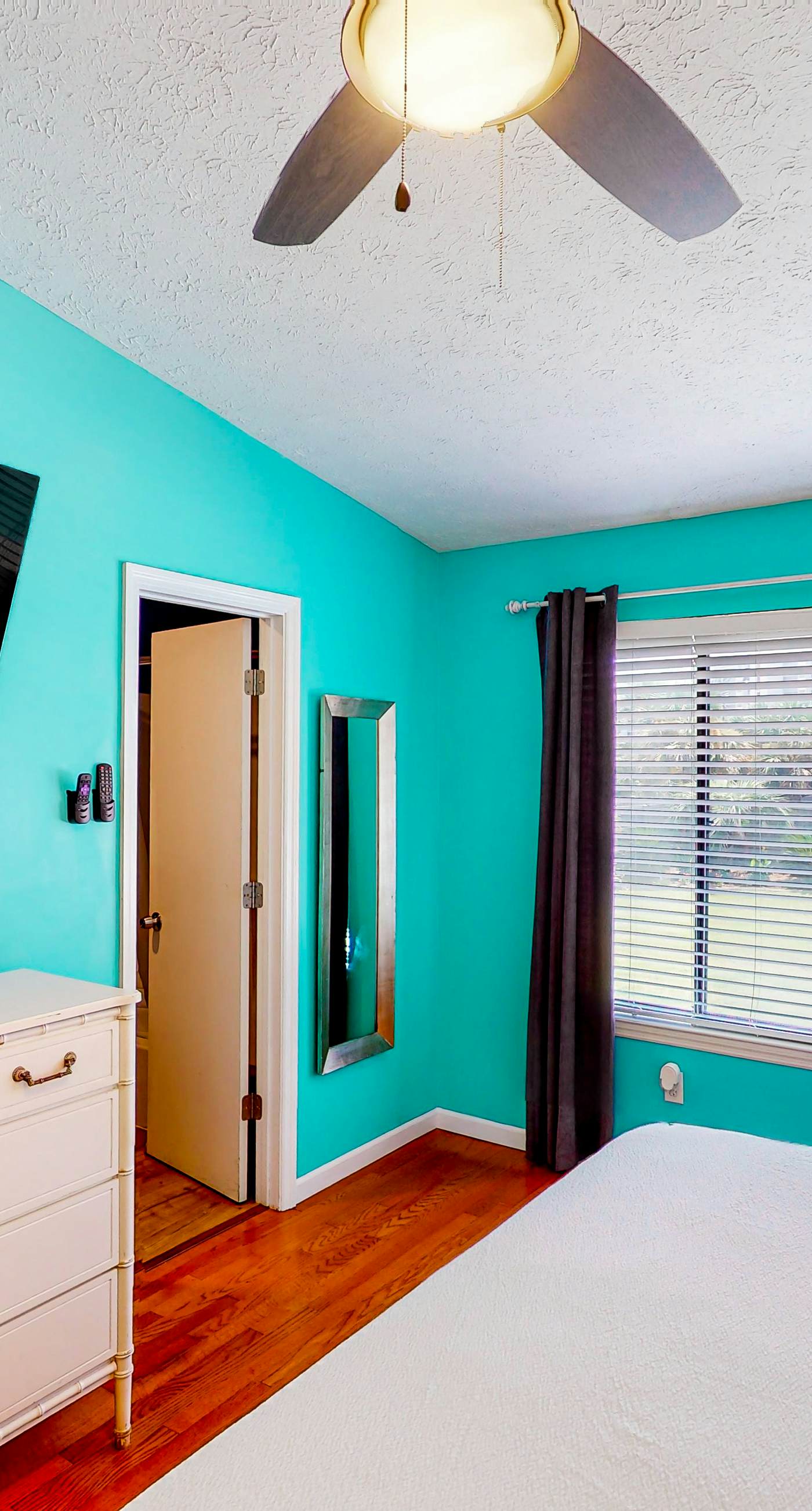 Gulf Highland | Townhouse in Panama City Beach with on-site mini golf & pool