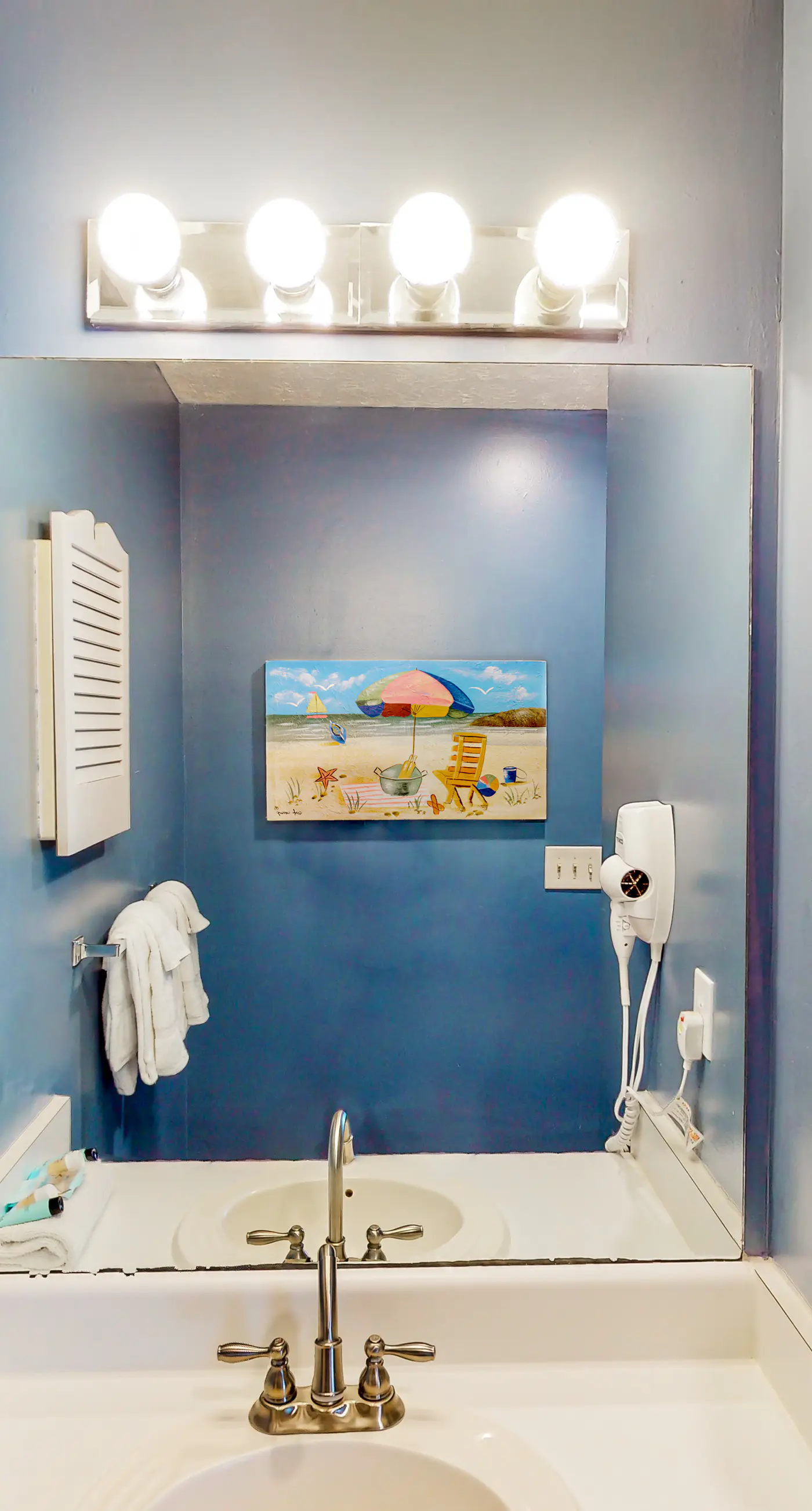 Gulf Highland | Townhouse in Panama City Beach with on-site mini golf & pool