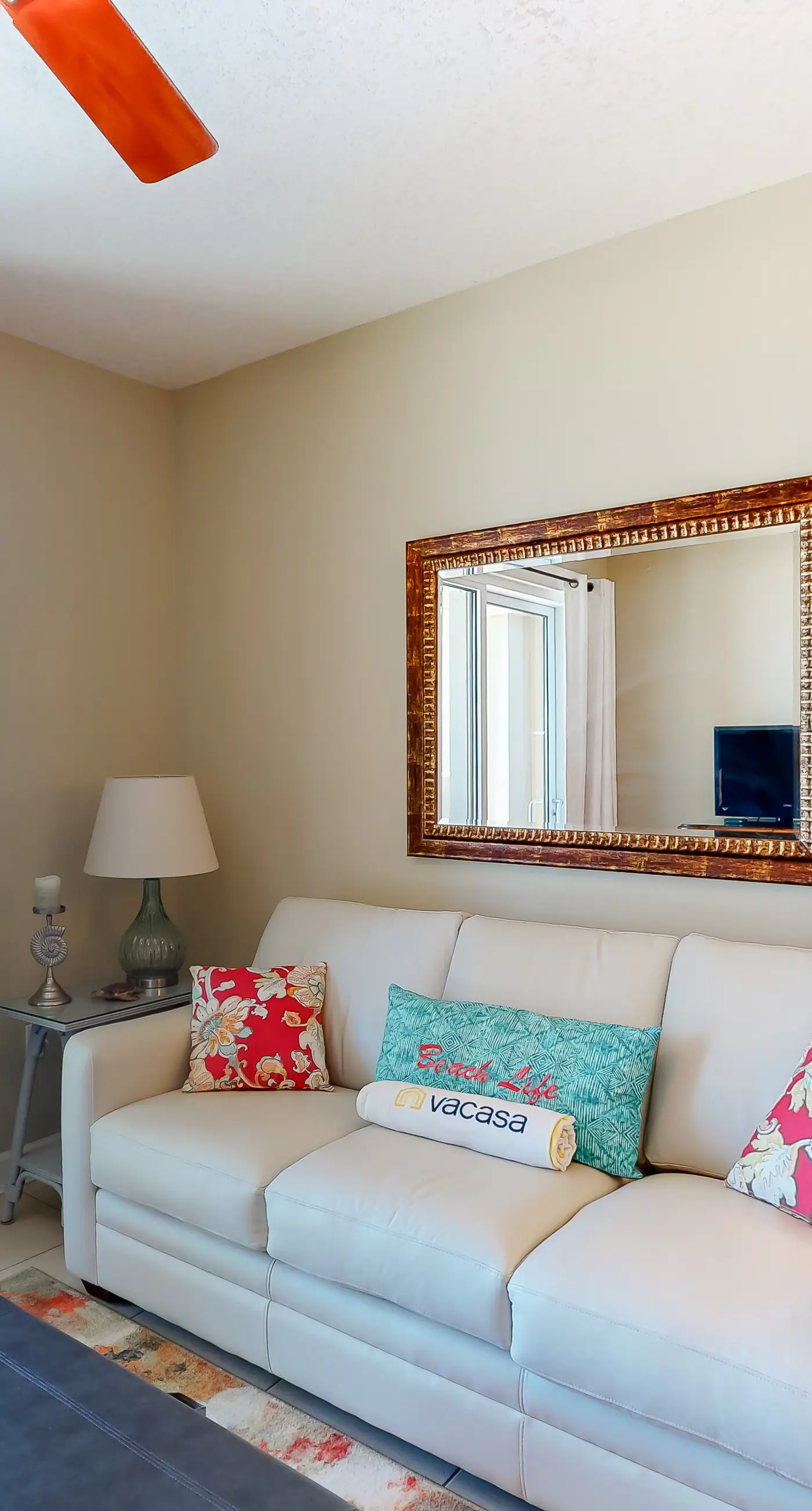 Fifth-floor beachfront condo with furnished balcony, pools, hot tub & grills