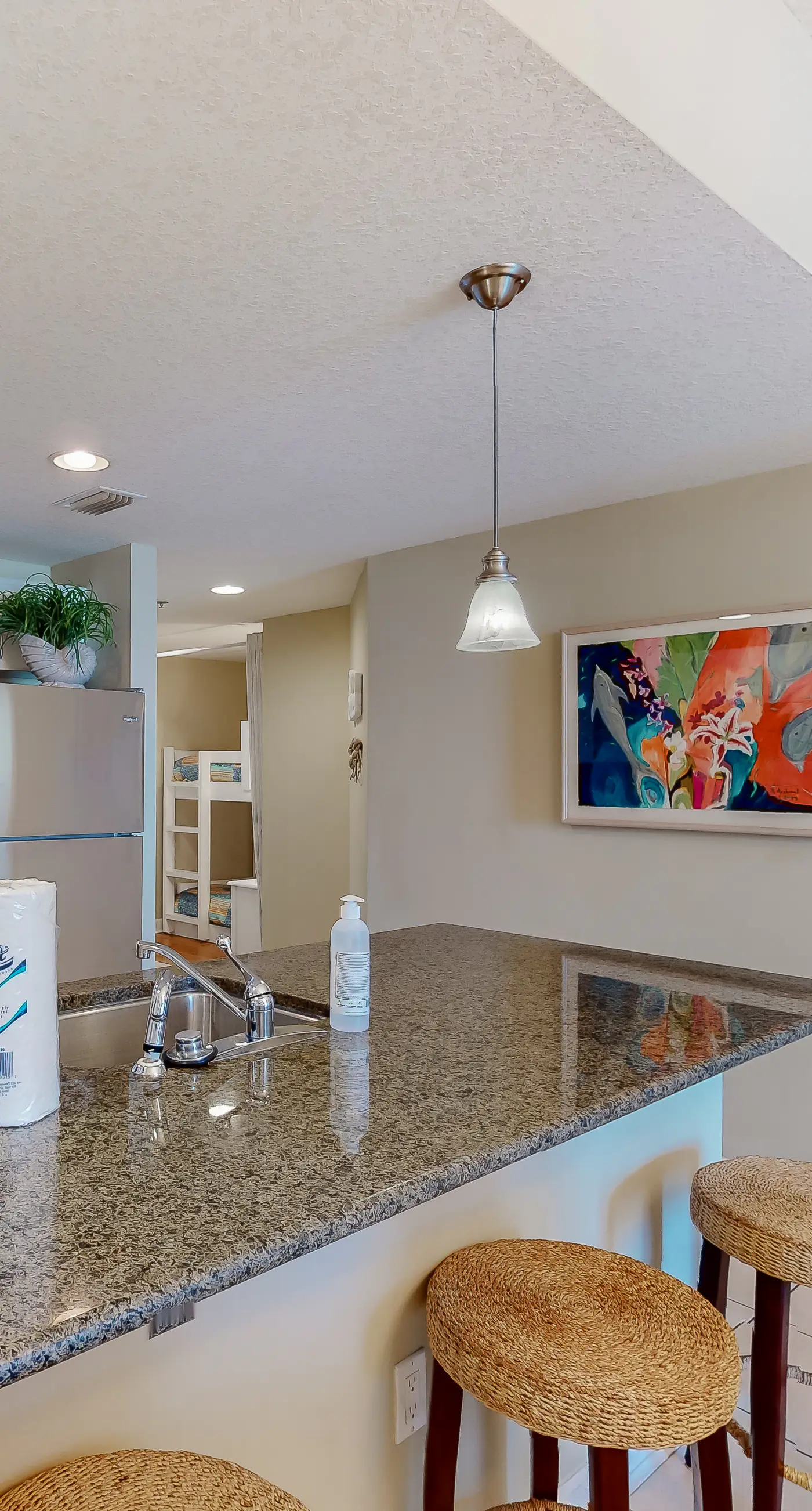 Fifth-floor beachfront condo with furnished balcony, pools, hot tub & grills