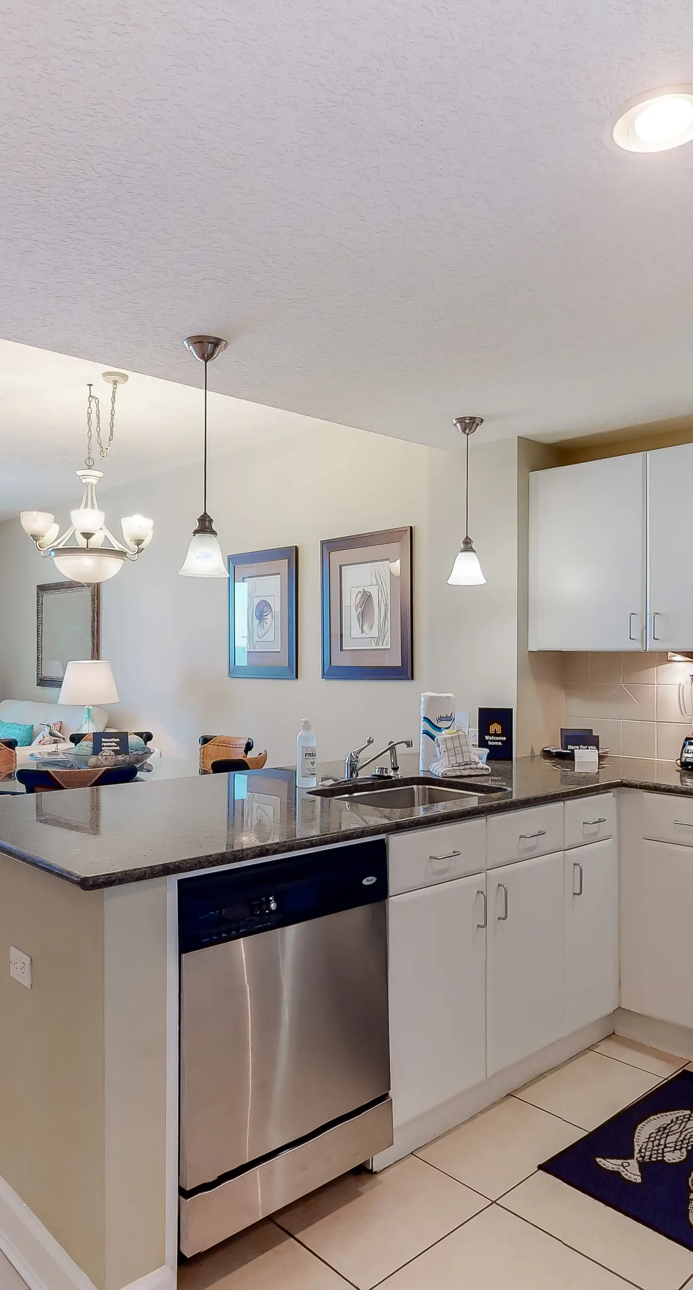 Fifth-floor beachfront condo with furnished balcony, pools, hot tub & grills