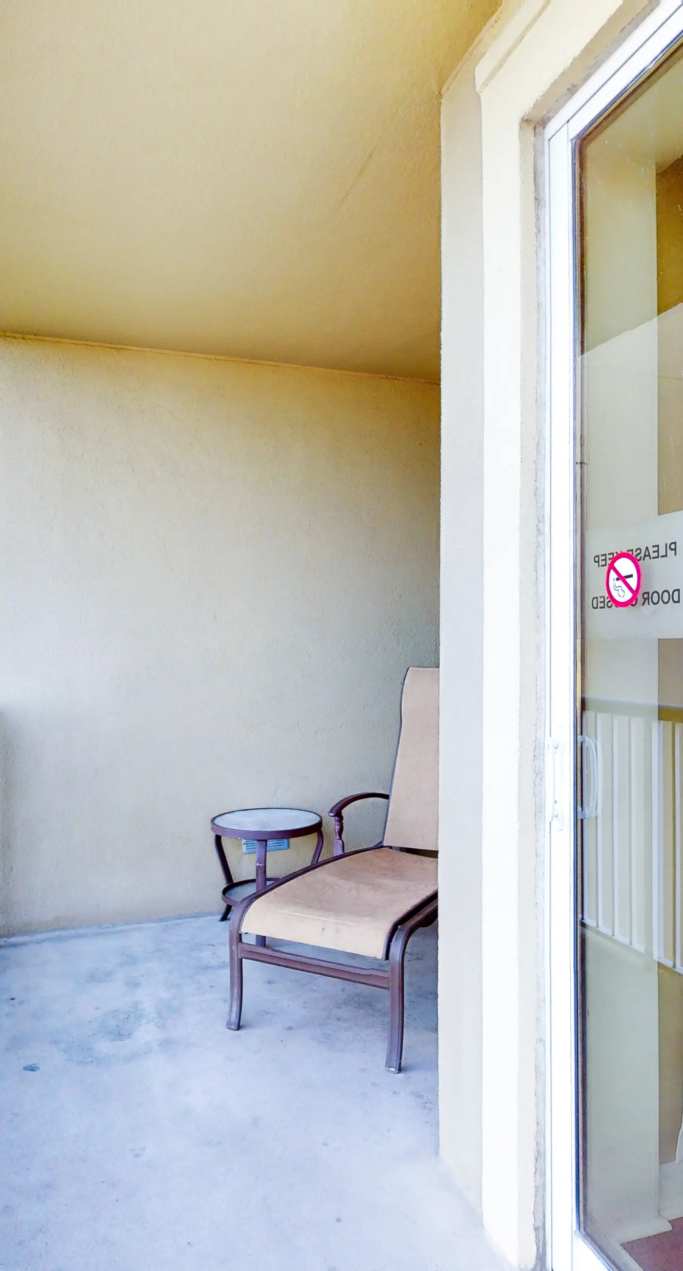 Lovely coastal condo with water views, pool, hot tub, private balcony & WD