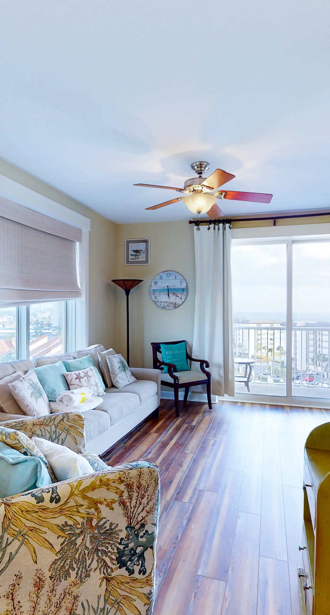 Lovely coastal condo with water views, pool, hot tub, private balcony & WD