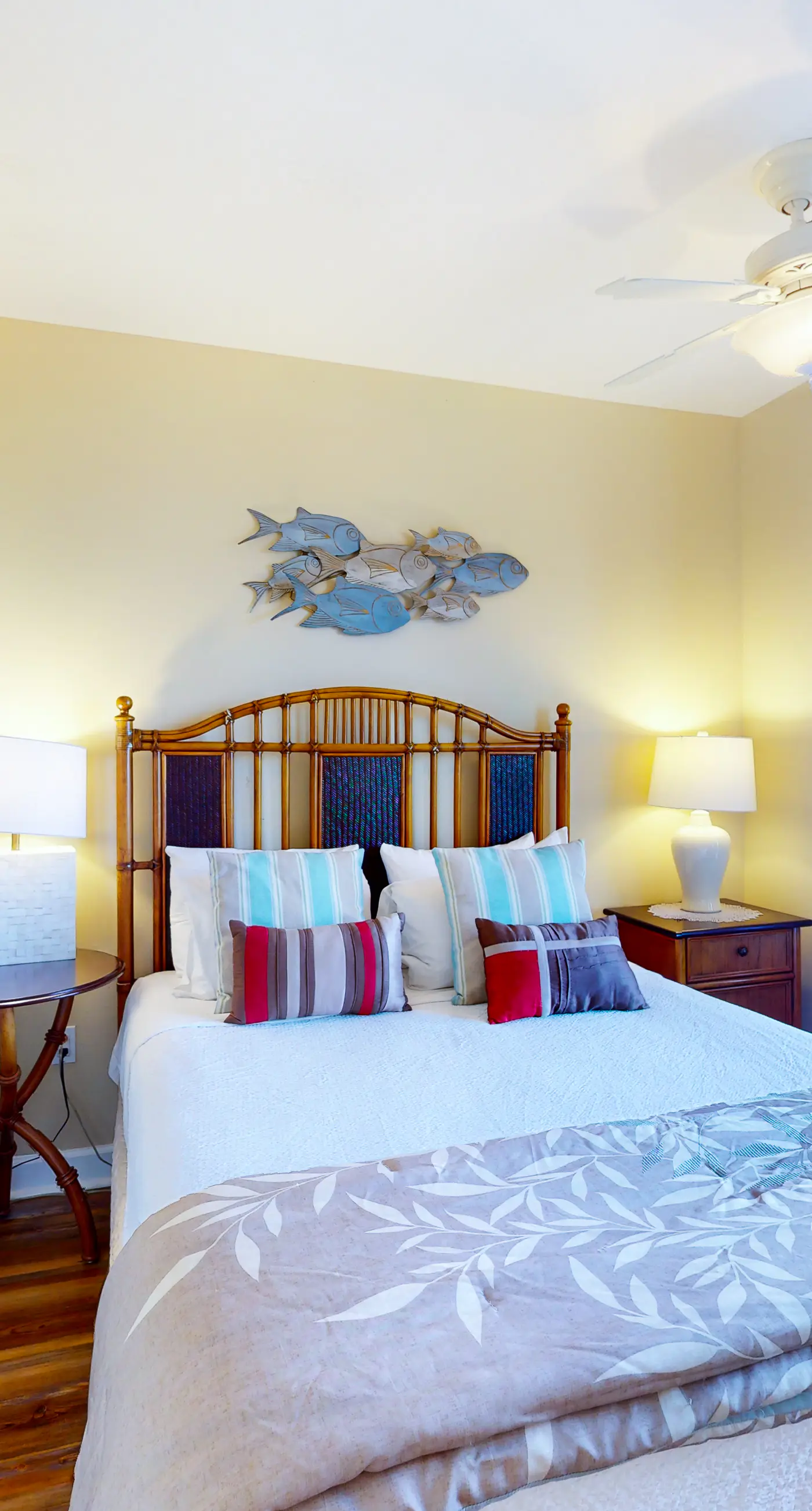 Lovely coastal condo with water views, pool, hot tub, private balcony & WD