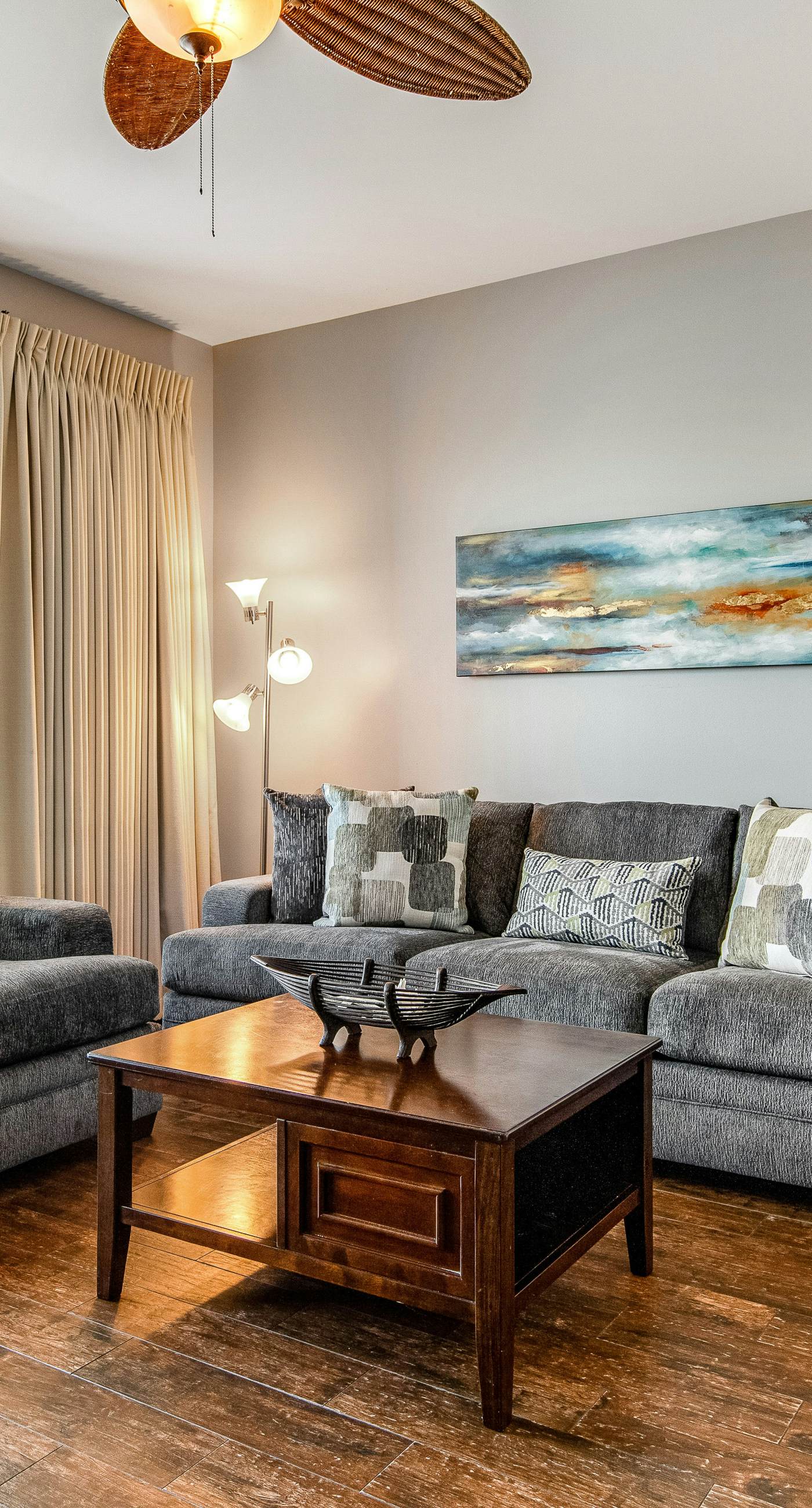 Gulf-front condo with seasonal beach service, pool, hot tub & gym