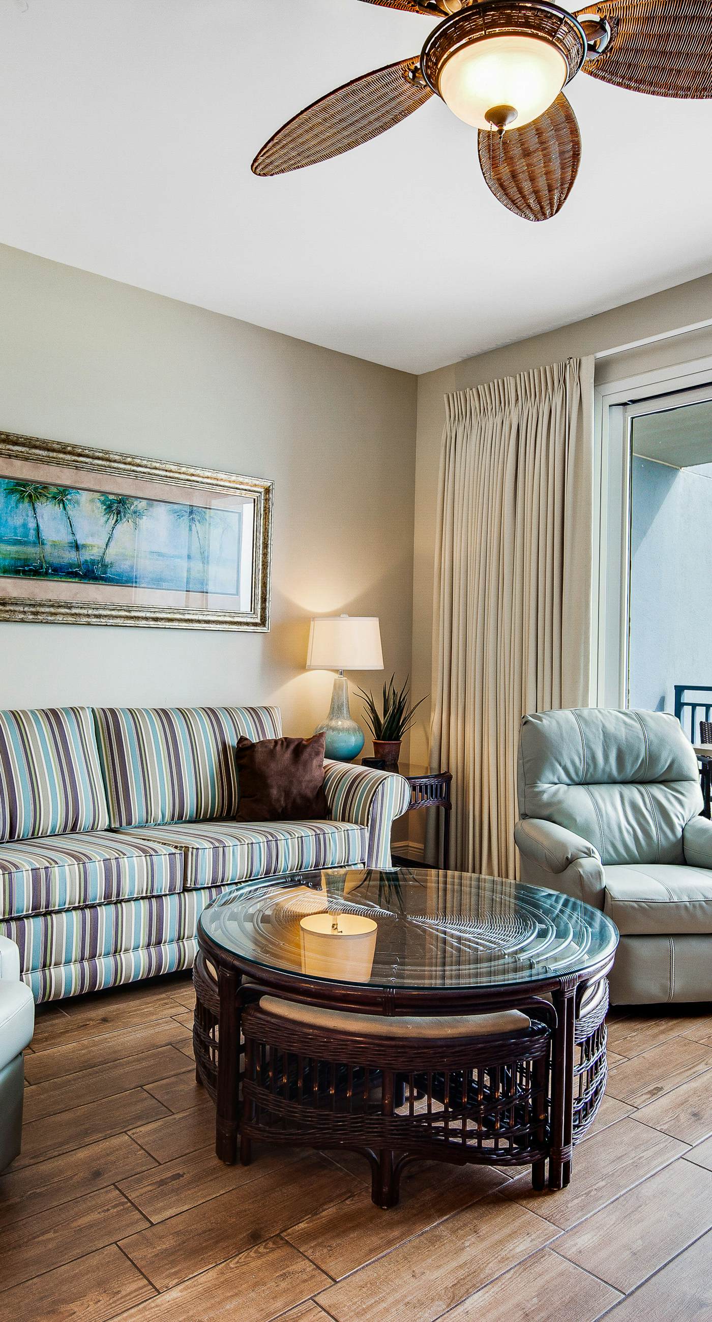 Beachfront condo with incredible views, pool, hot tub & fitness center