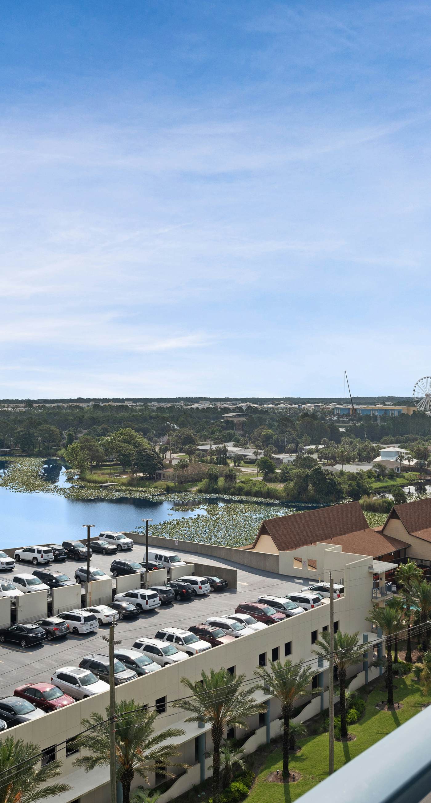 Beachfront condo with incredible views, pool, hot tub & fitness center