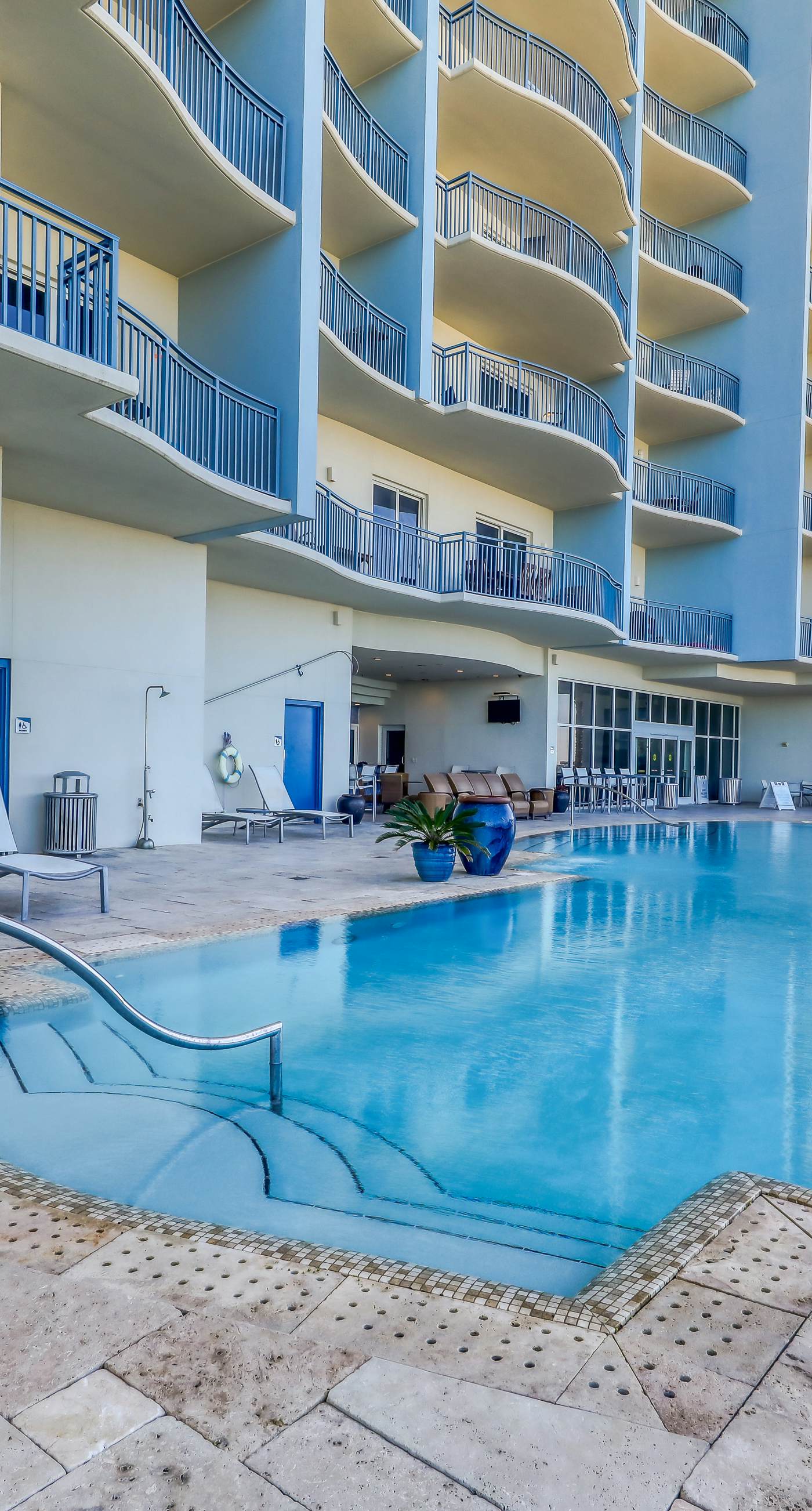 Beachfront condo with incredible views, pool, hot tub & fitness center