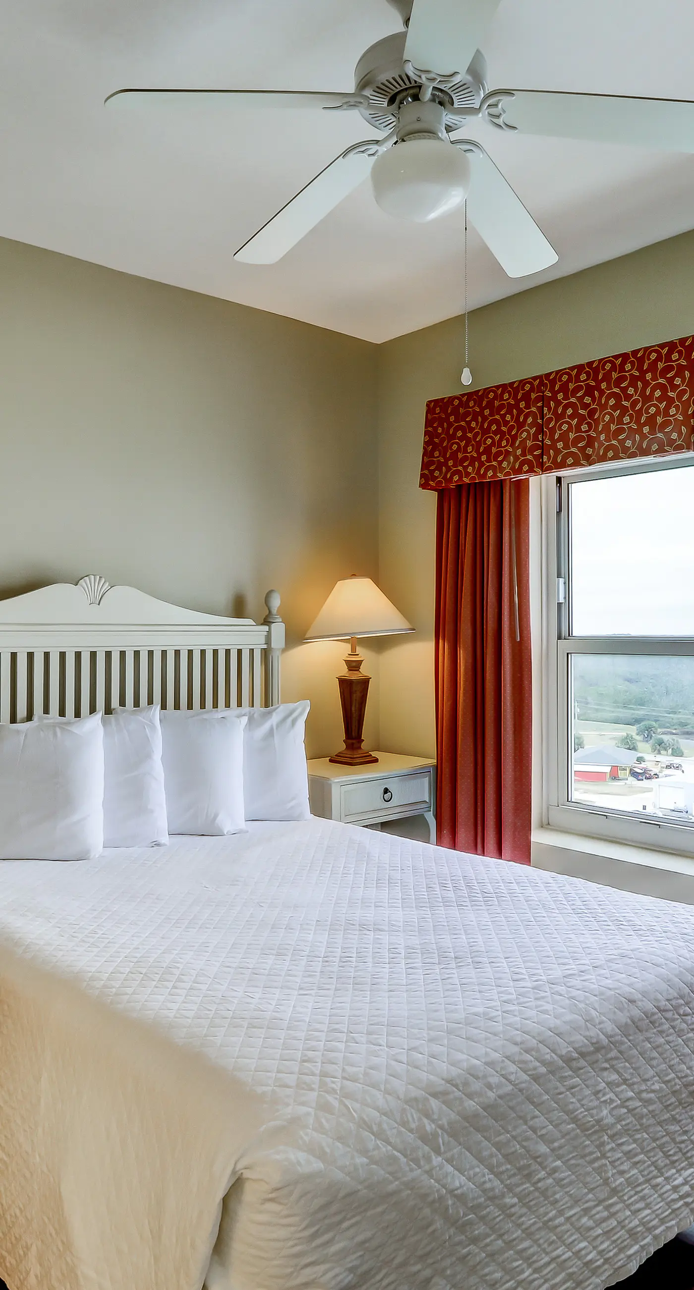 Homey Gulf-front condo with pools - walk to the beach & Pier Park
