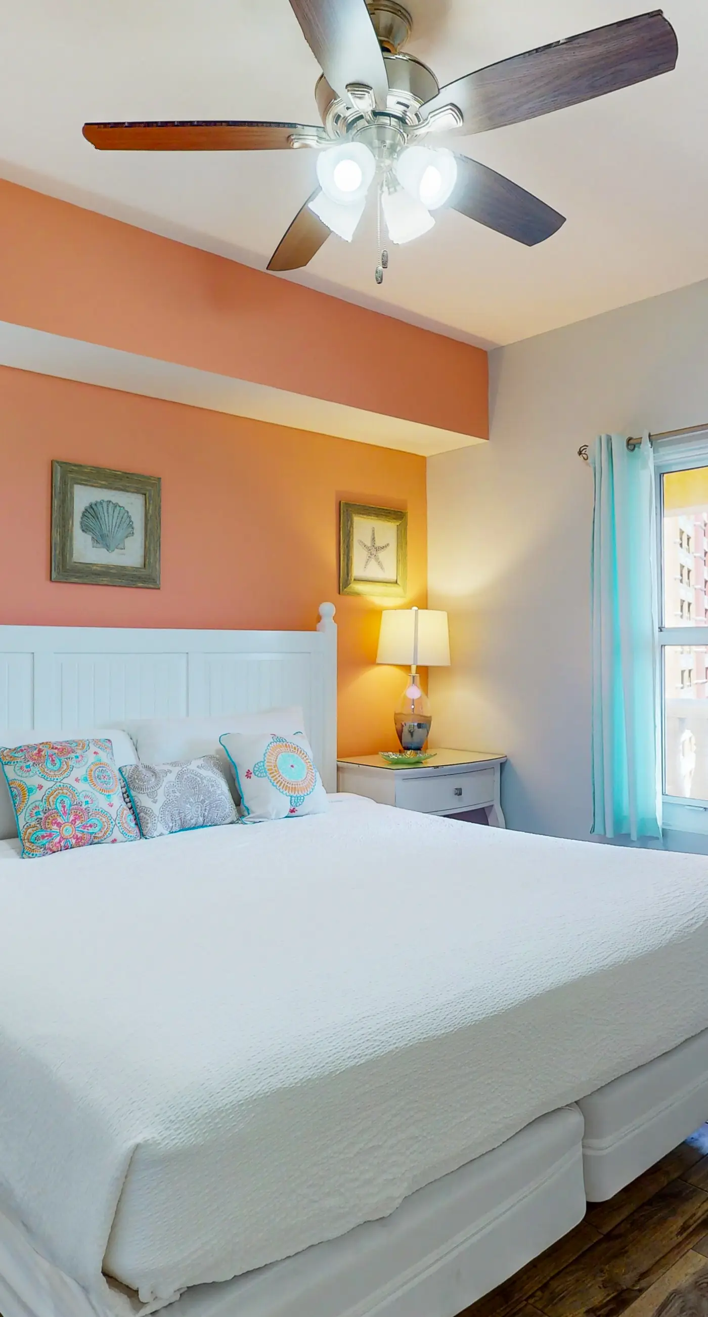 Beachfront condo with pool, gym, beach access, Gulf views, balcony, AC