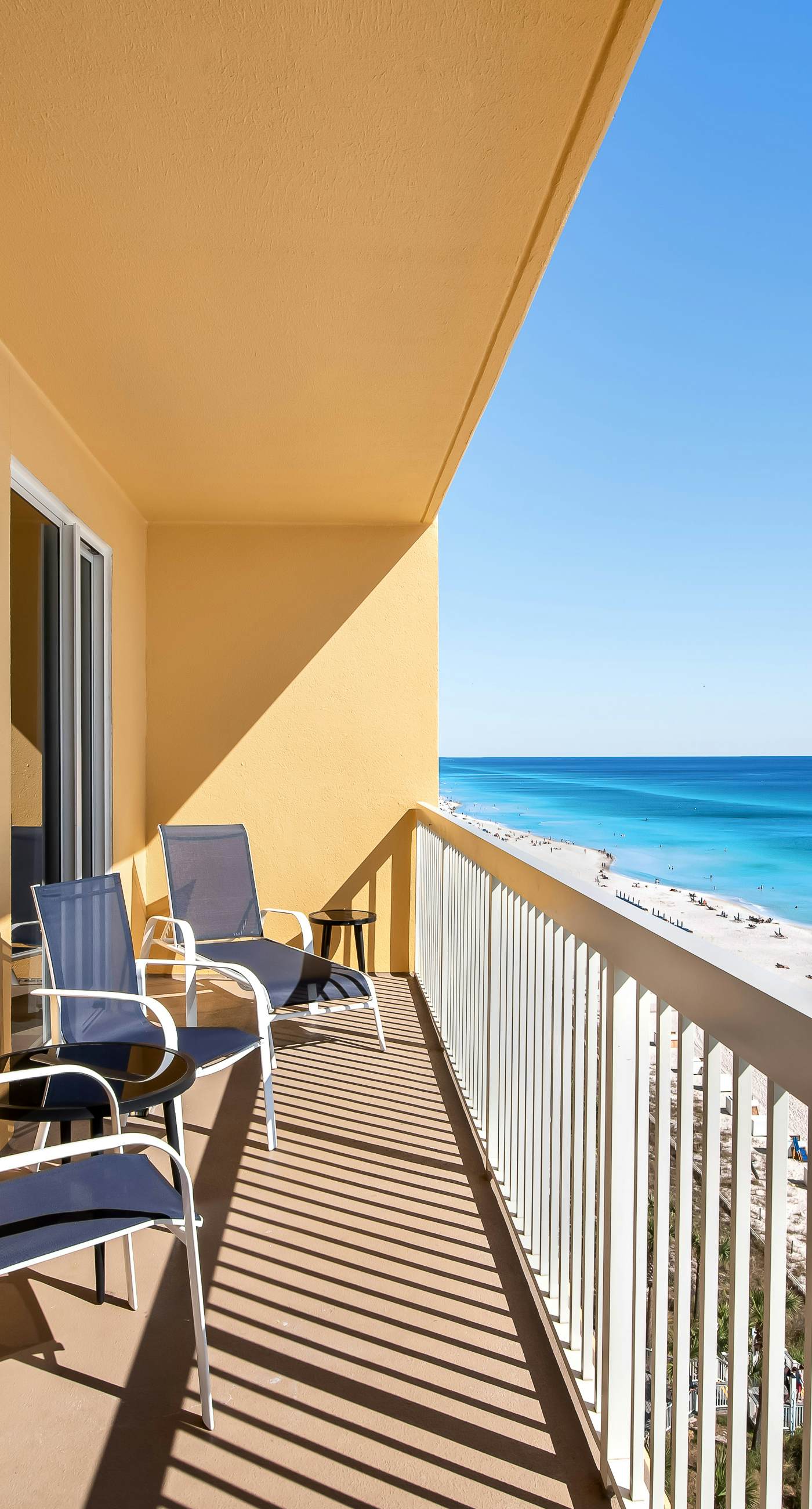 Cozy Calypso condo with balcony & view of the Gulf & Pool