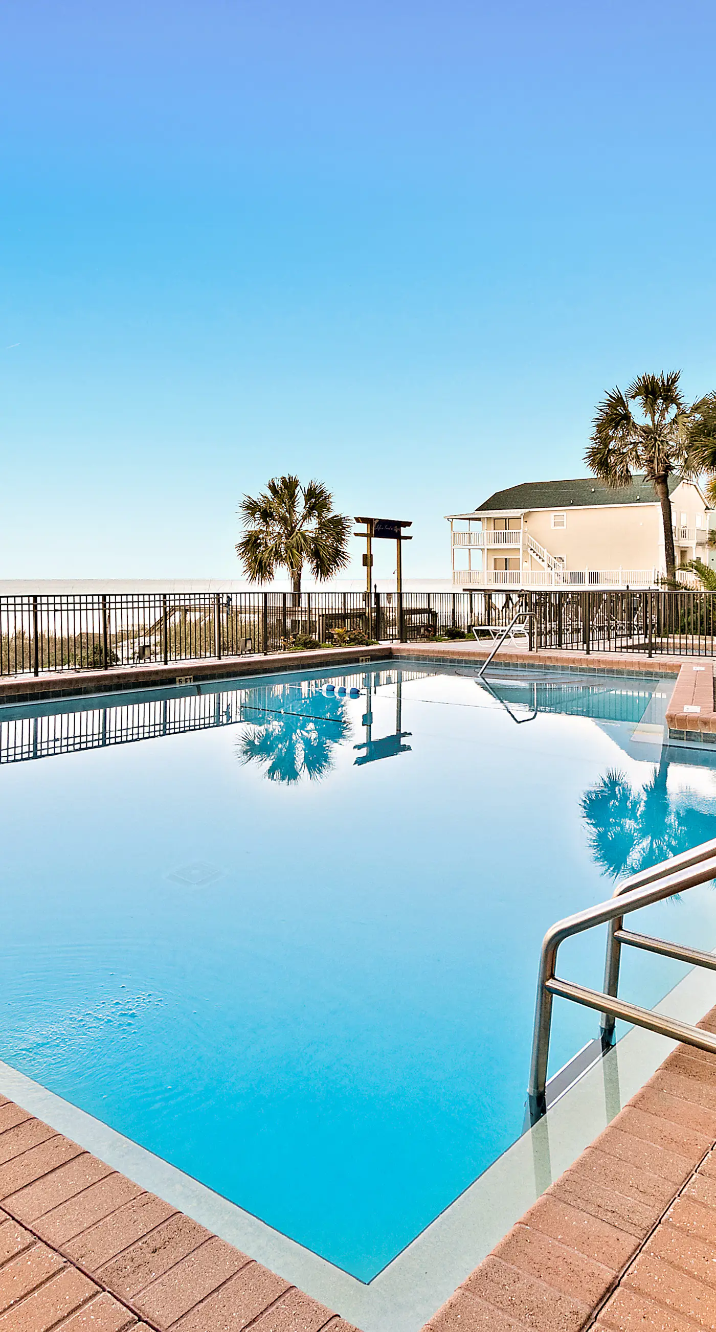 Second Floor Oceanfront Studio with Shared Pool, Ocean View, WiFi, & Central AC