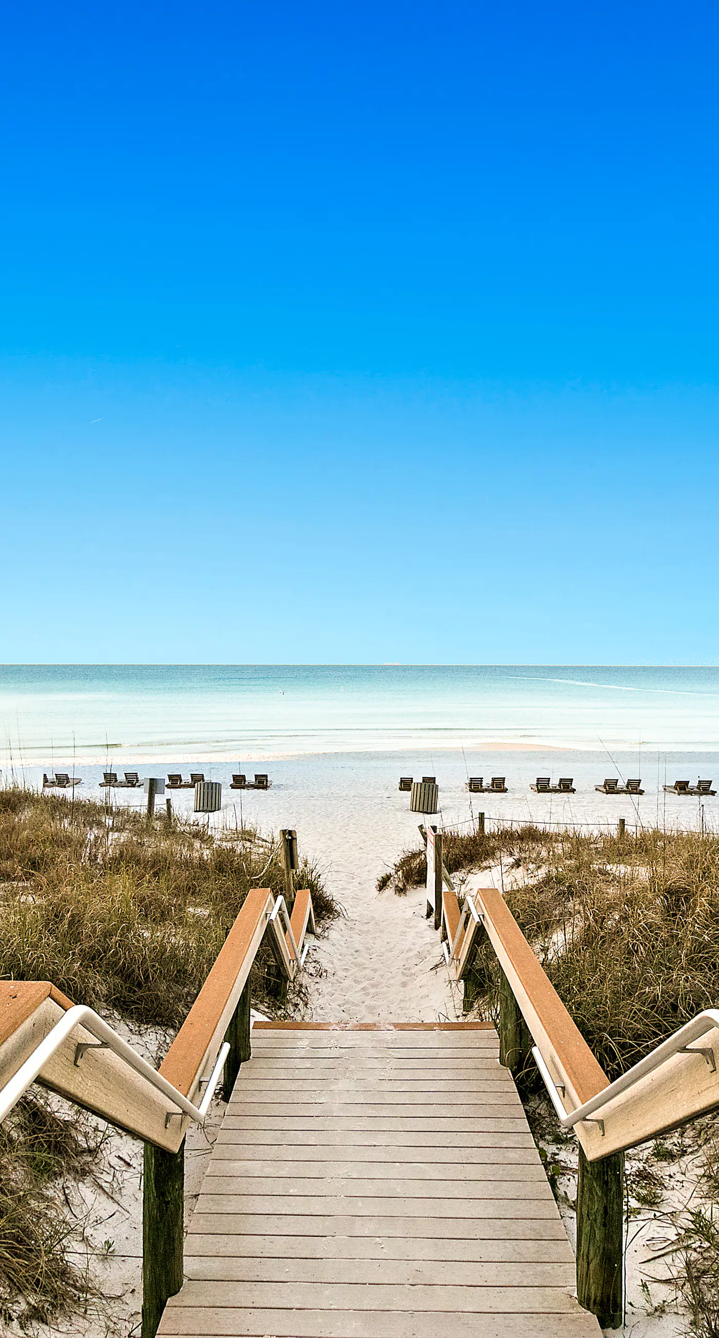 Second Floor Oceanfront Studio with Shared Pool, Ocean View, WiFi, & Central AC