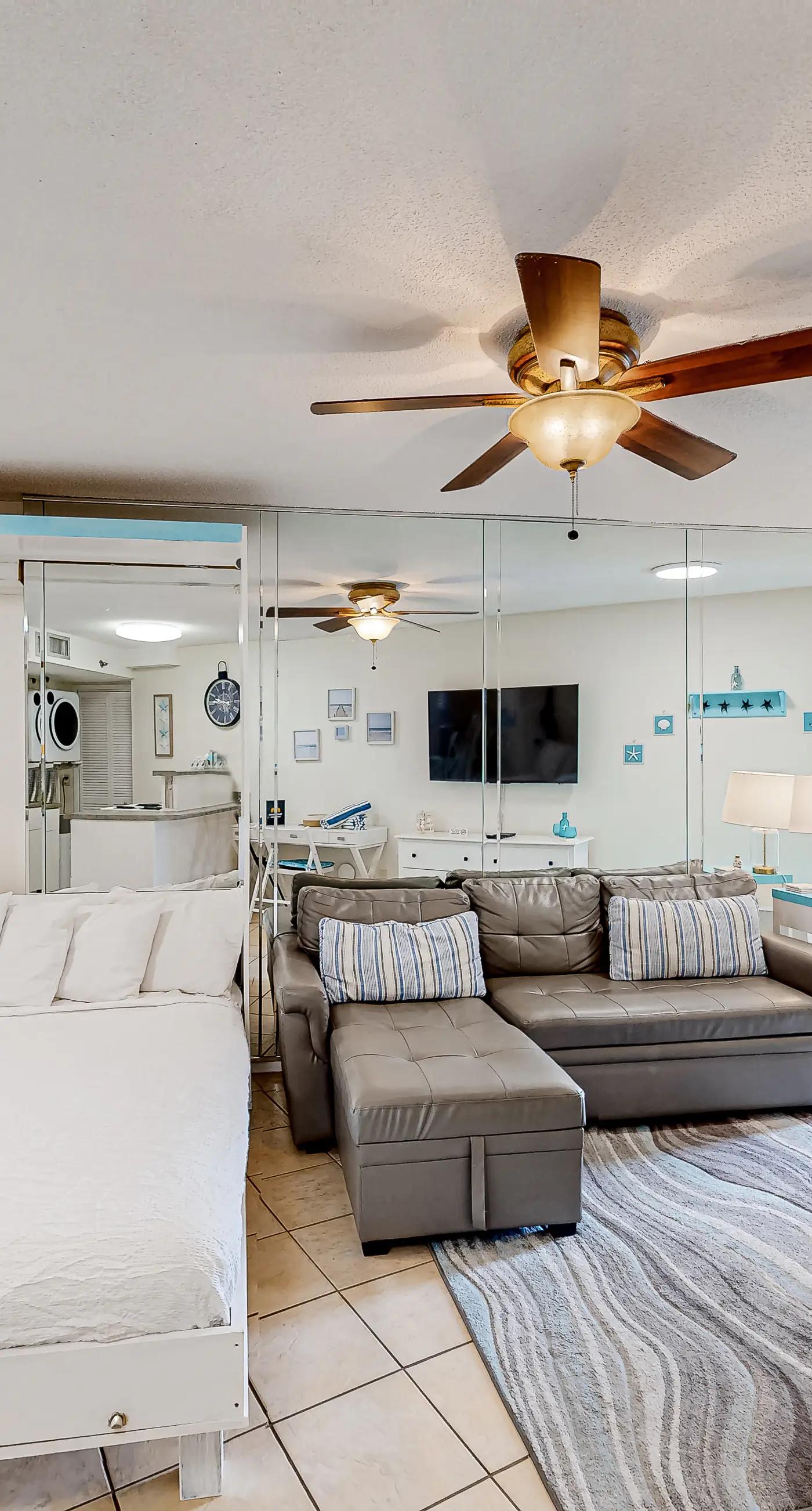 Second Floor Oceanfront Studio with Shared Pool, Ocean View, WiFi, & Central AC